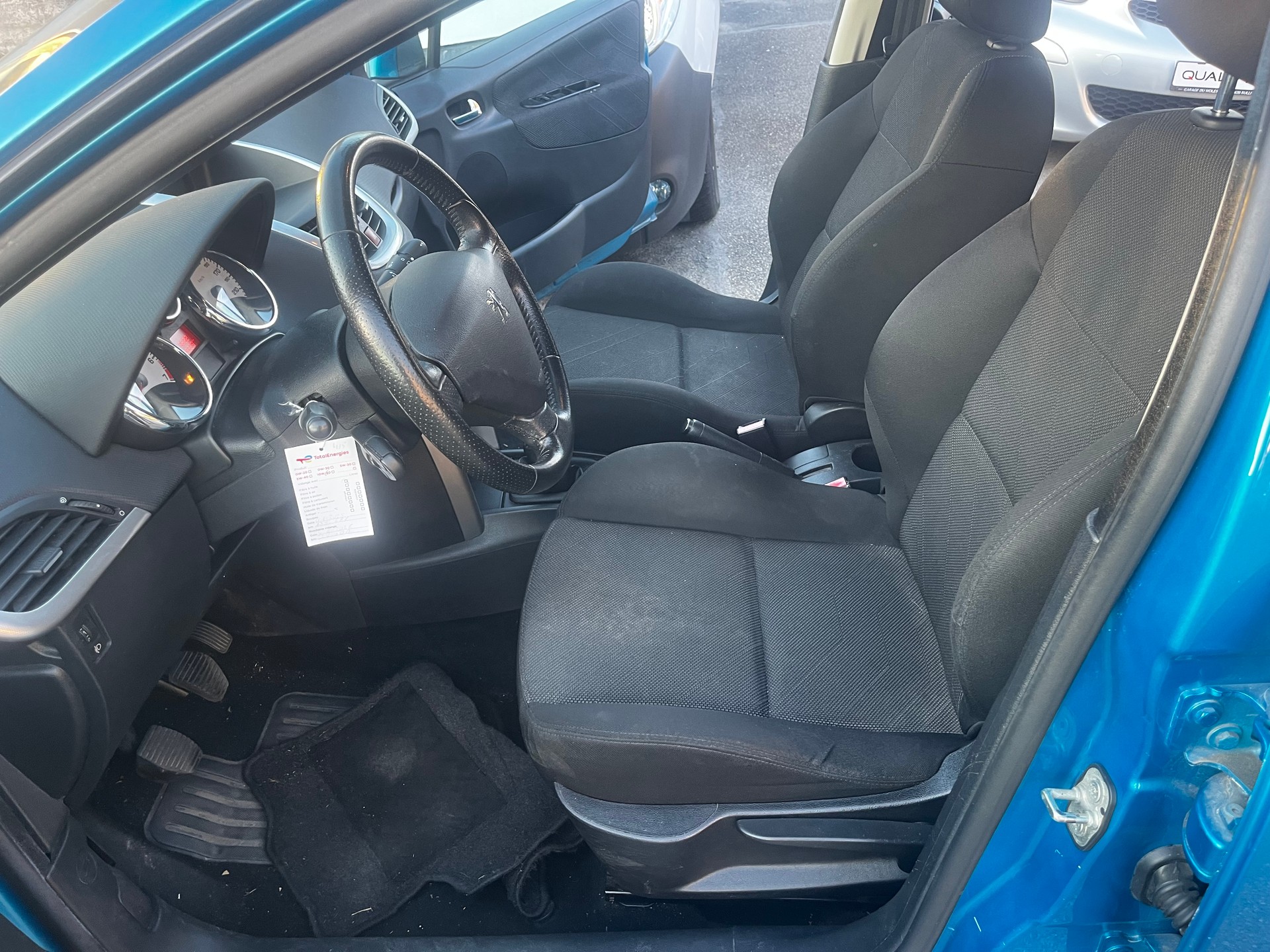 PEUGEOT 207 SW 1.4 16V Trendy-image-9