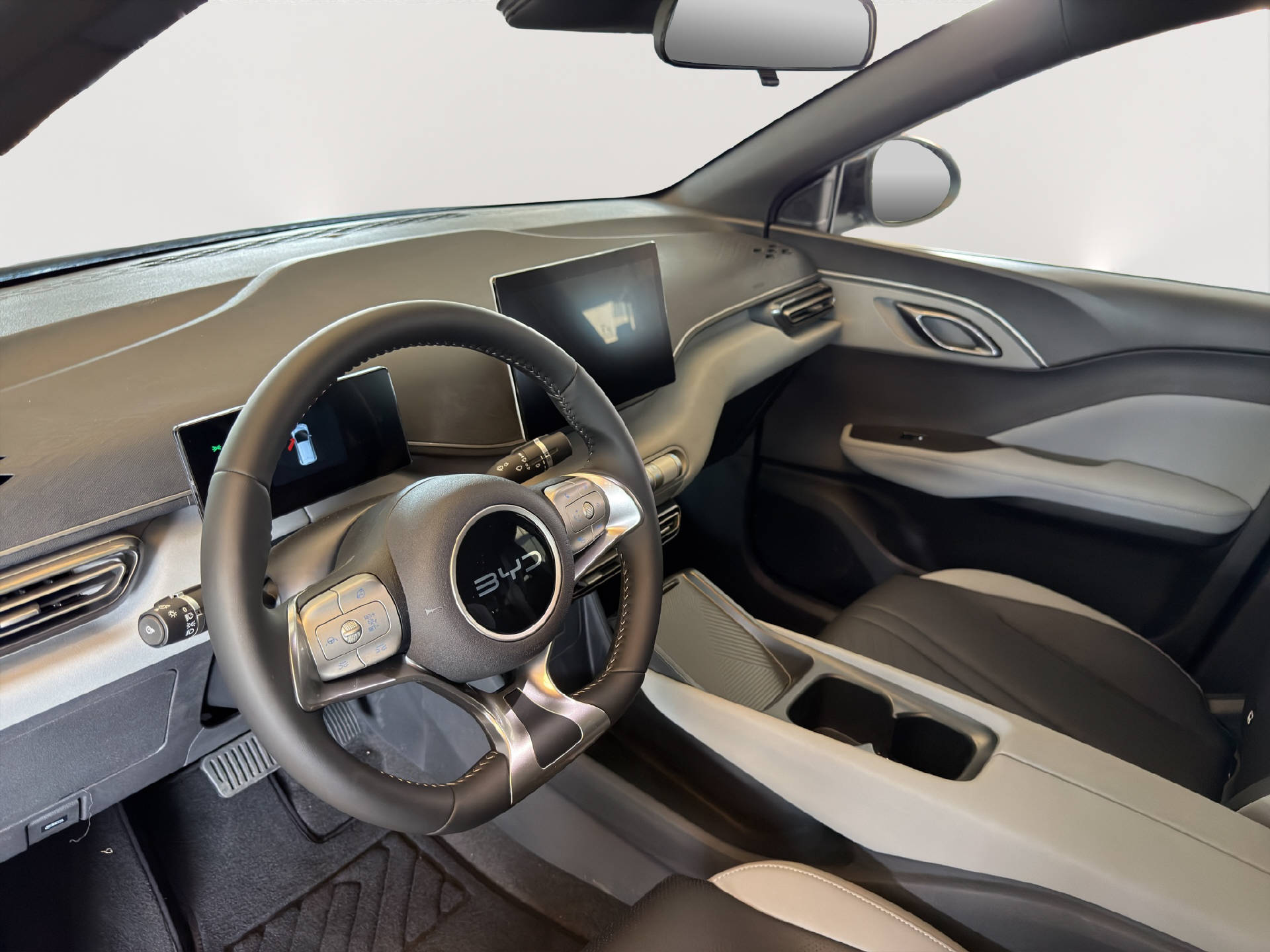 BYD Dolphin Surf Boost-image-11
