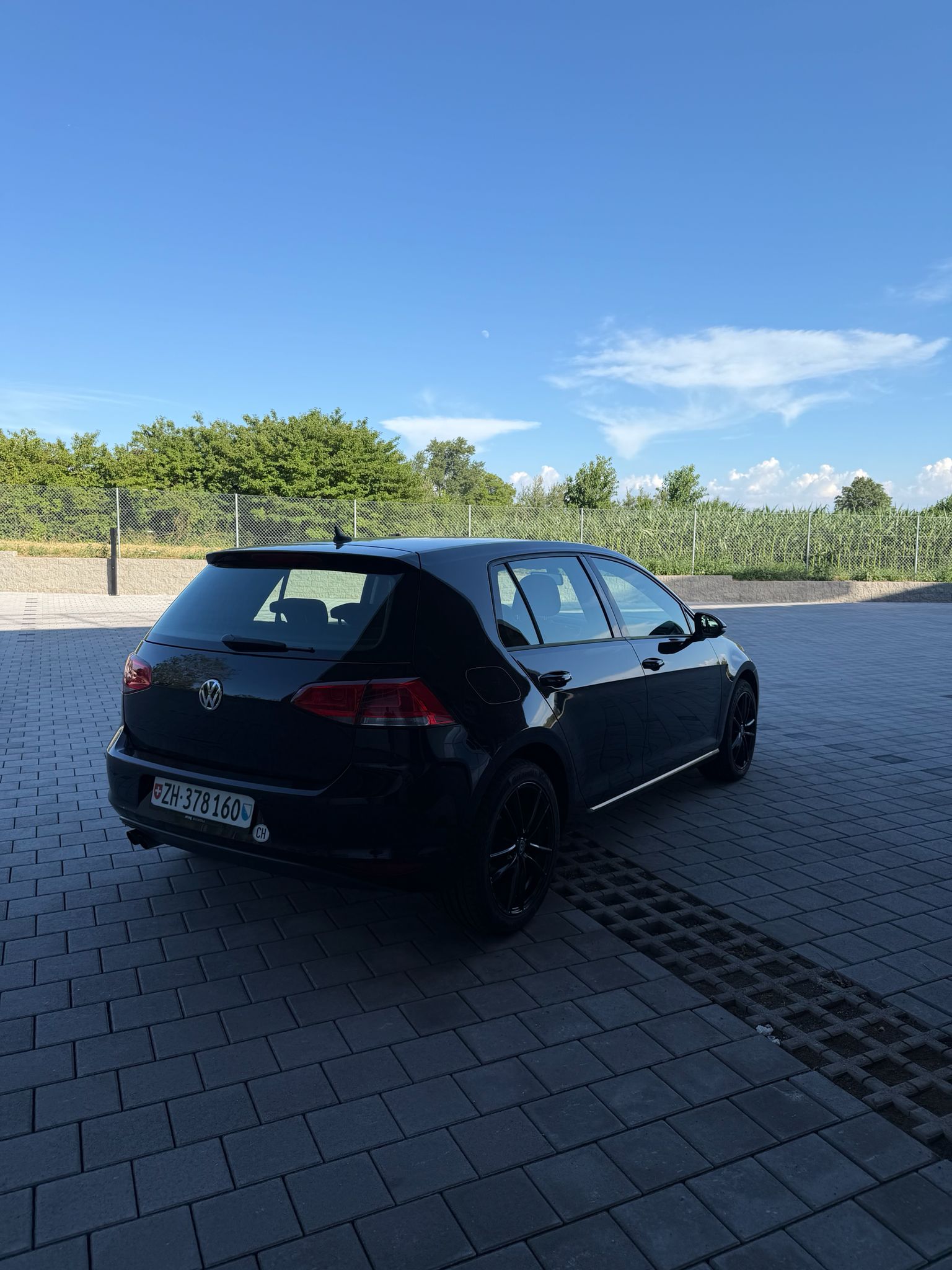VW GOLF-image-3