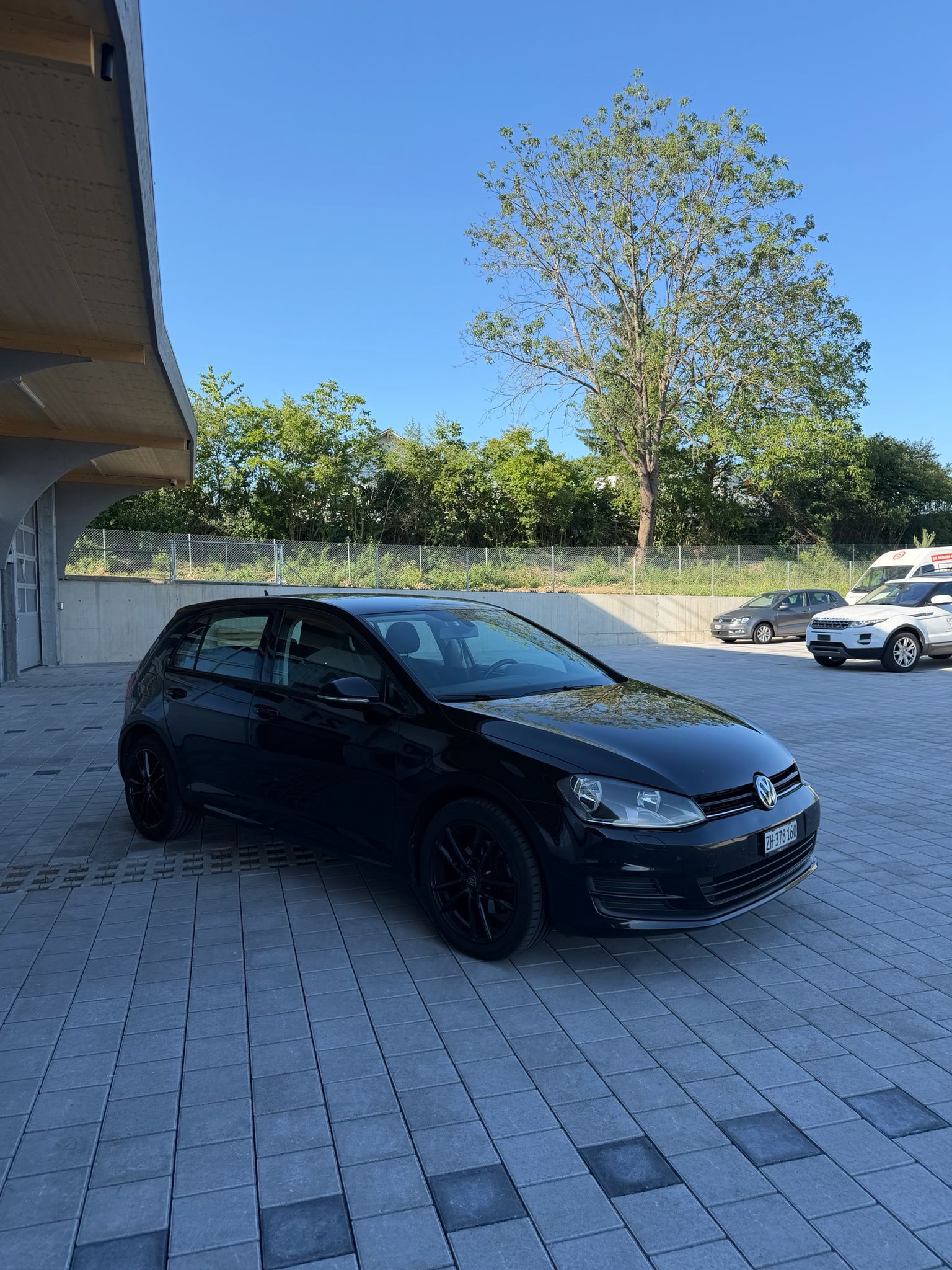 VW GOLF-image-1