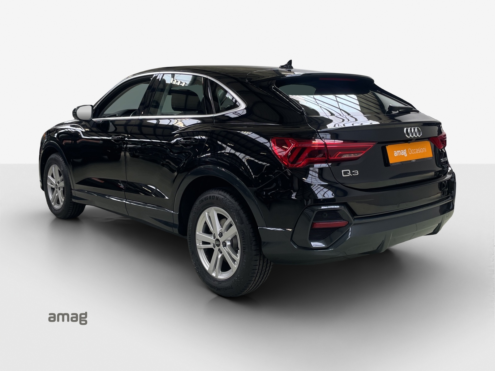 AUDI Q3 Sportback 35 TFSI Attraction S-tronic-image-2