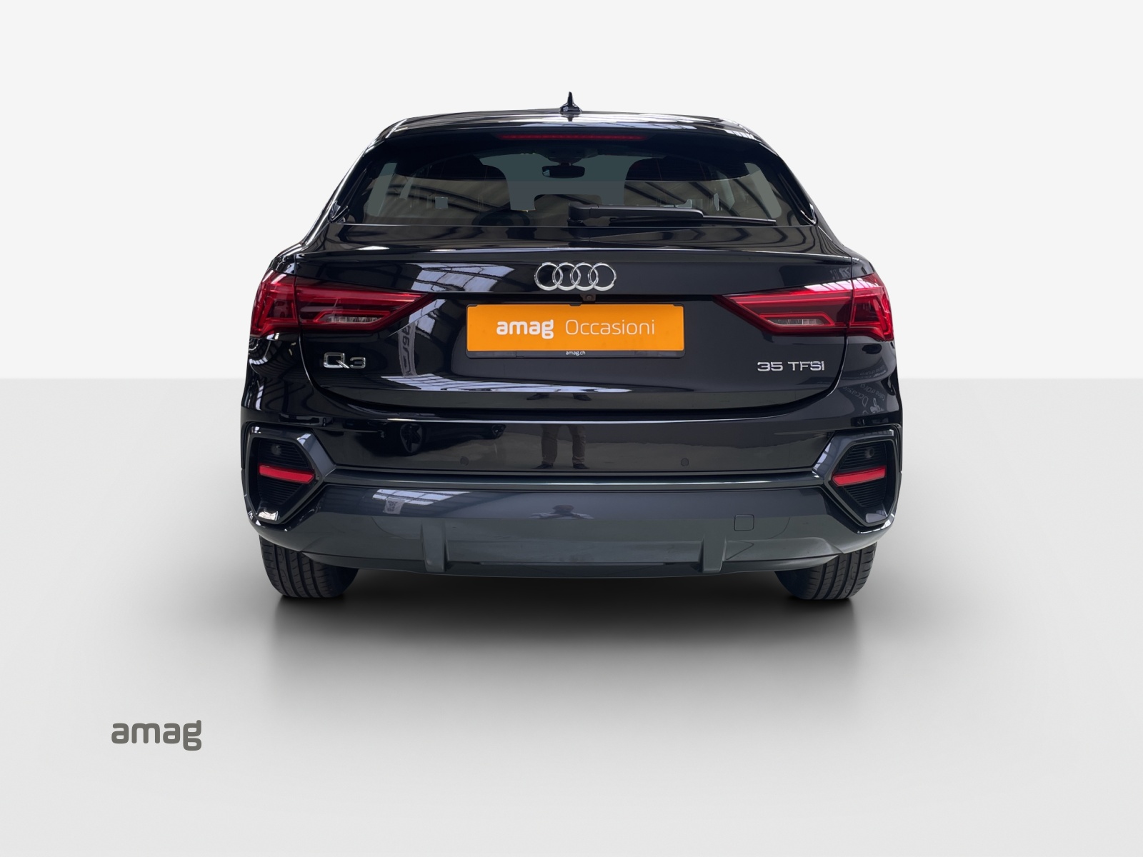 AUDI Q3 Sportback 35 TFSI Attraction S-tronic-image-3