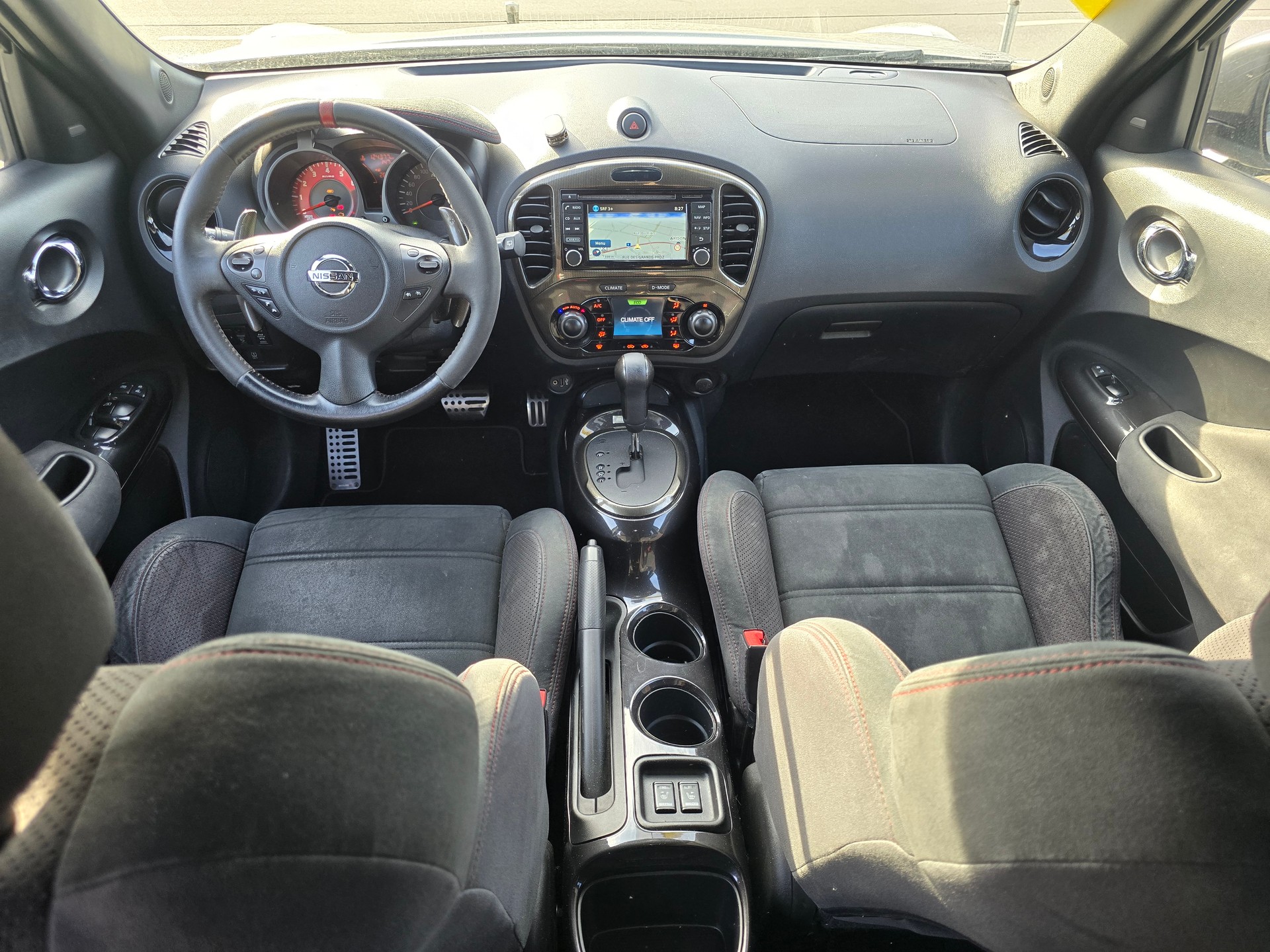 NISSAN Juke 1.6 DIG-T Nismo RS Swiss Ed 4x4 Xtronic M-CVT-image-9