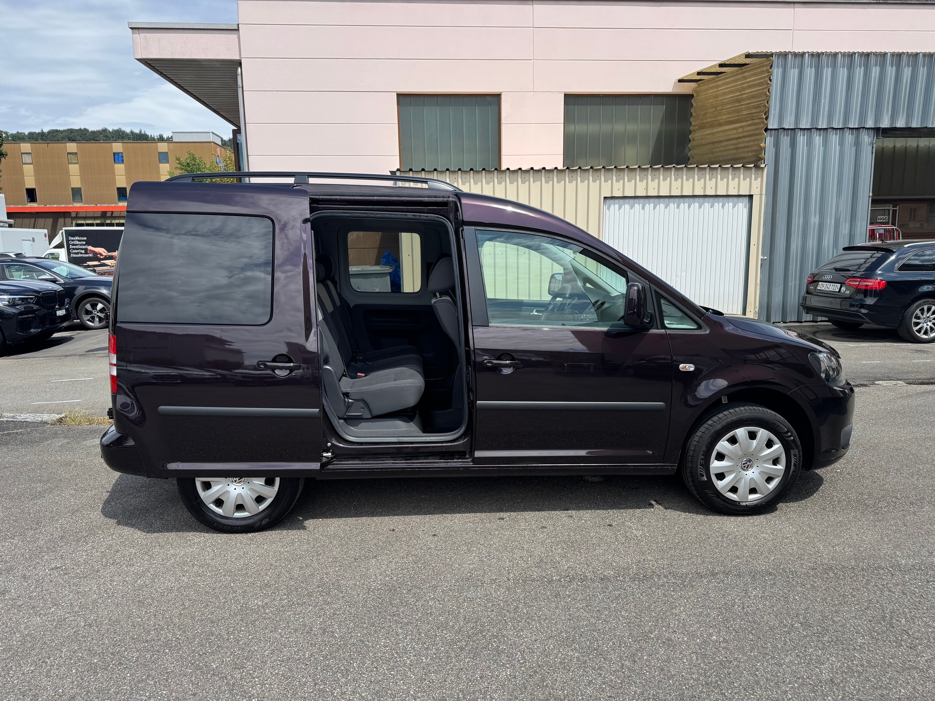 VW Caddy 1.6 TDI Blue Motion TechnologyTrendline-image-6