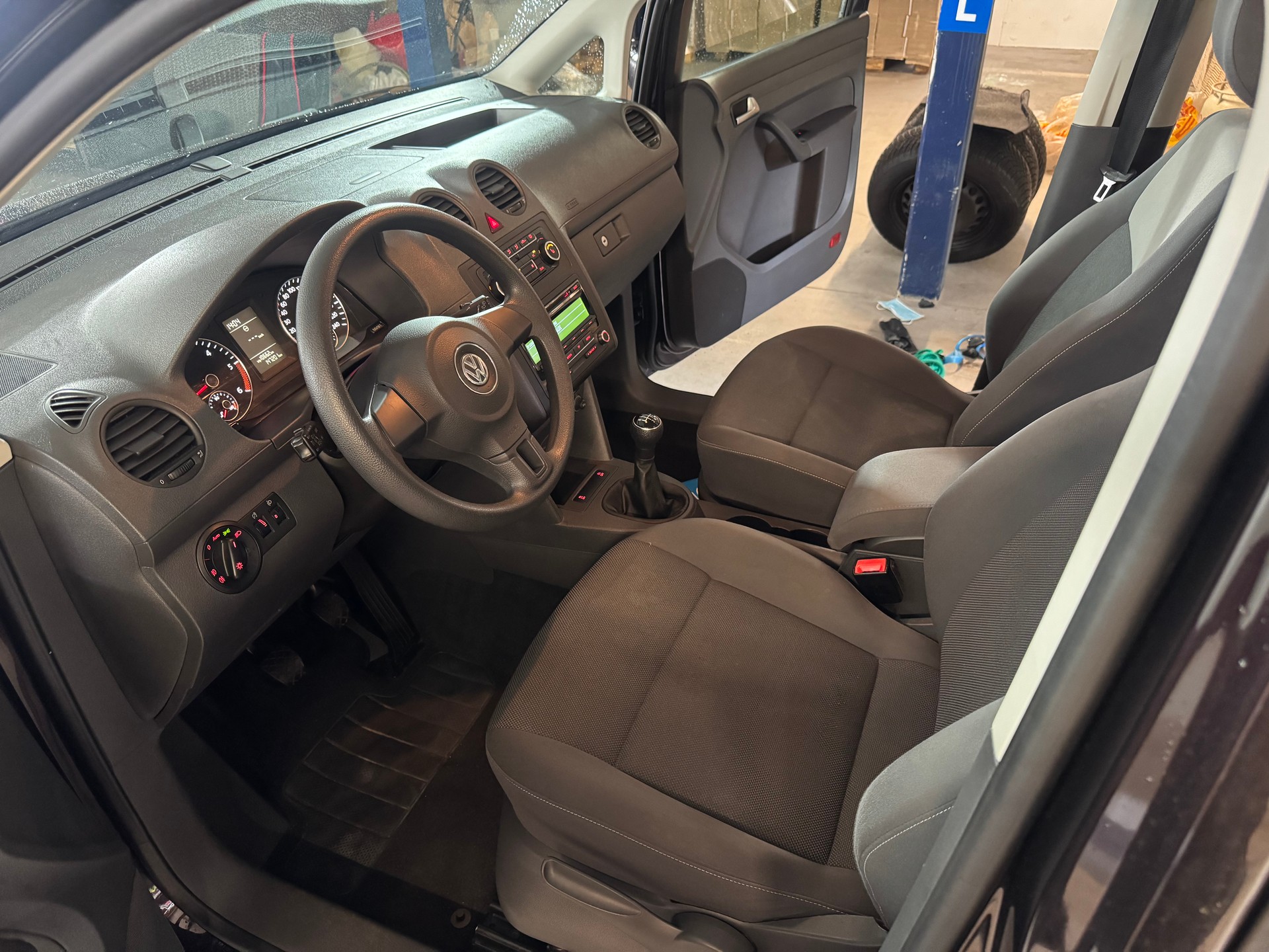 VW Caddy 1.6 TDI Blue Motion TechnologyTrendline-image-8