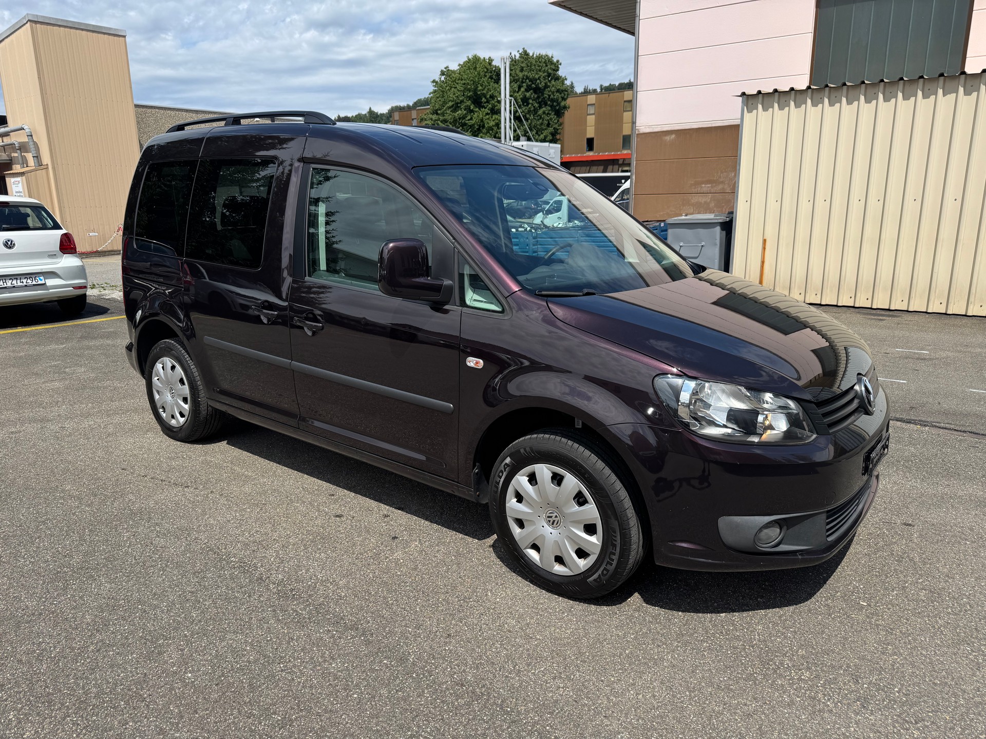 VW Caddy 1.6 TDI Blue Motion TechnologyTrendline-image-1