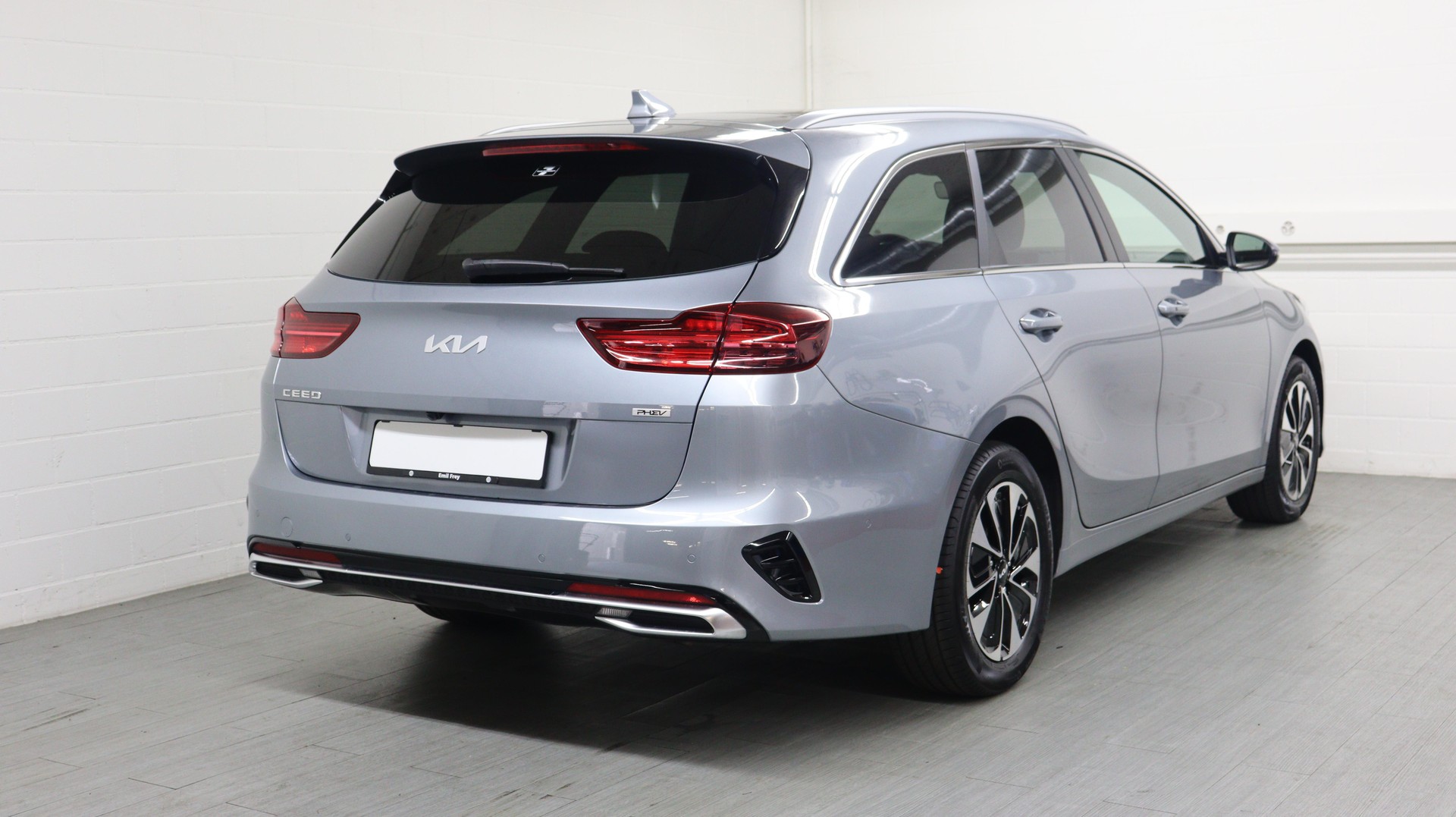 KIA Ceed SW 1.6 GDi Plug-in Hybrid Style-image-4