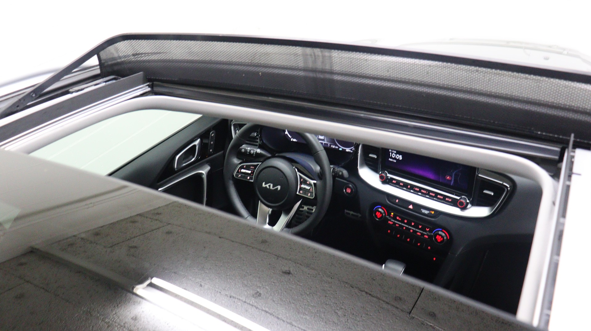 KIA Ceed SW 1.6 GDi Plug-in Hybrid Style-image-7