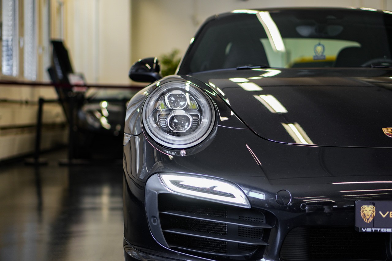 PORSCHE 911 Turbo S PDK-image-7