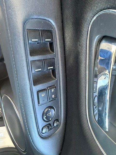 HONDA HR-V 1.6i-DTEC Executive-image-11