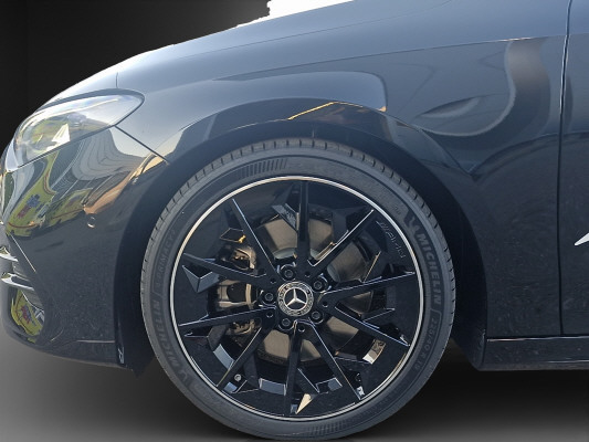 MERCEDES-BENZ CLA SB 220 4M 8G-DCT-image-3