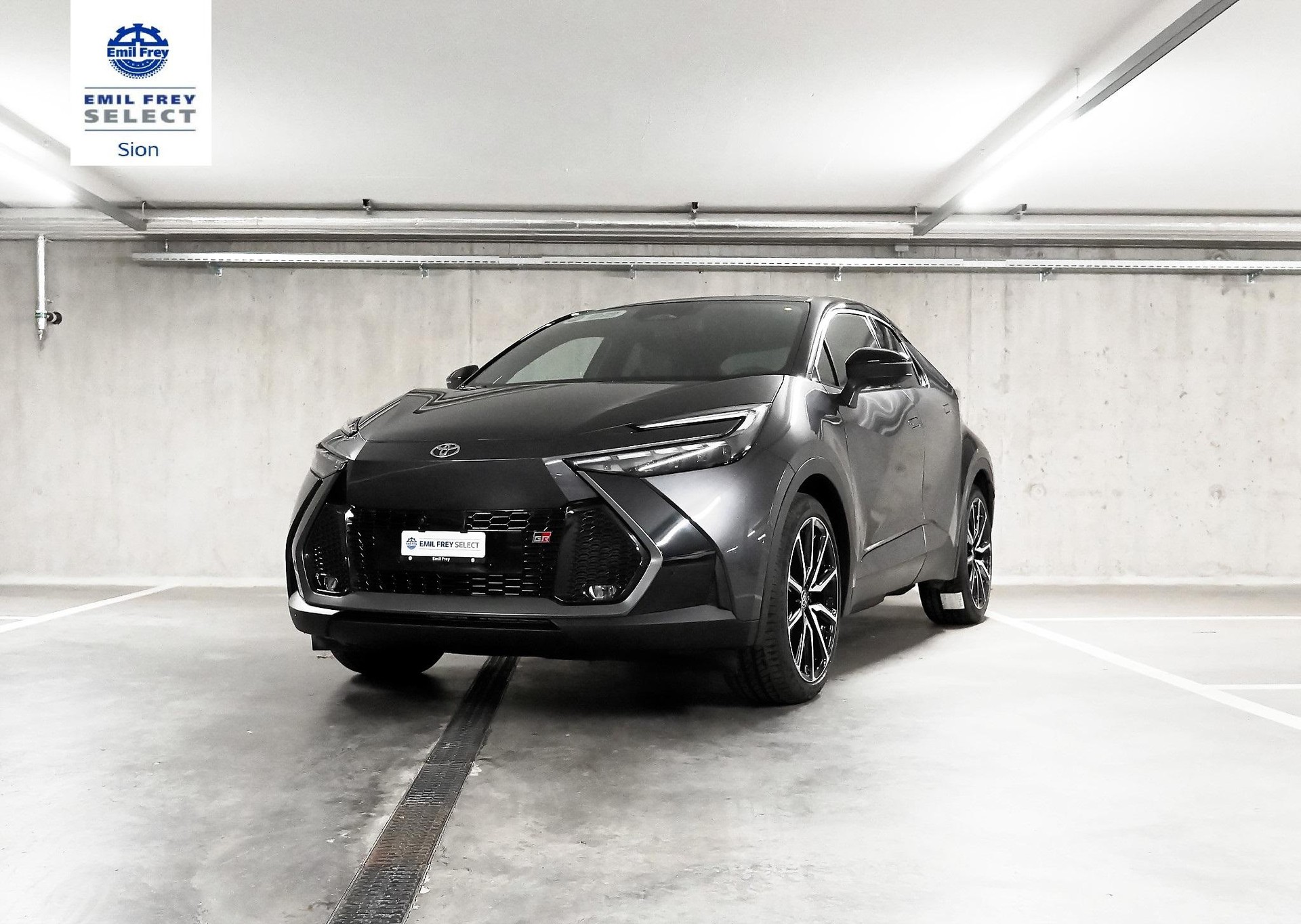 TOYOTA C-HR 2.0 PHEV GR Sport Premiere-image-0