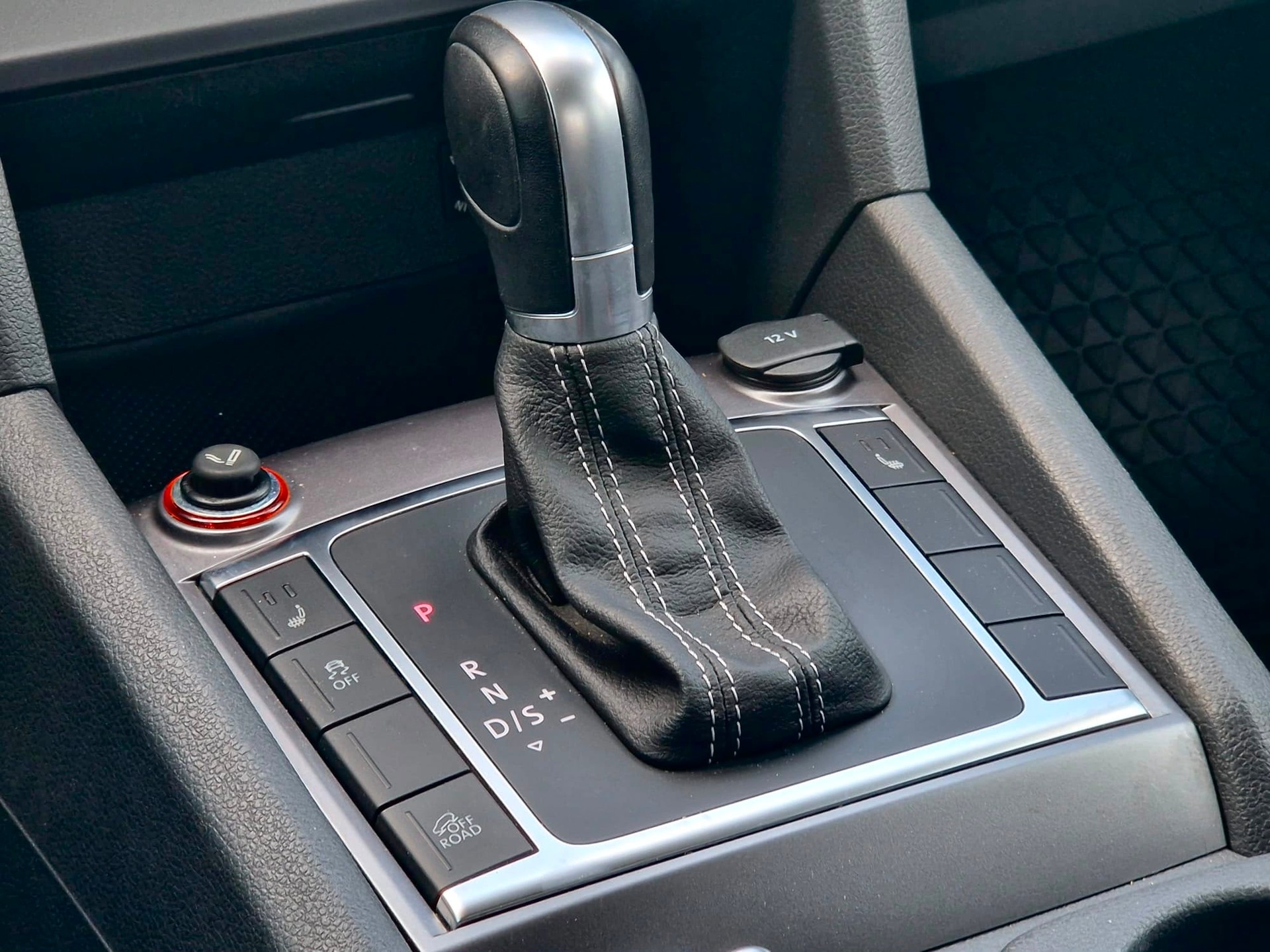 VW Amarok 2.0 BiTDI Highline 4Motion permanent A-image-14