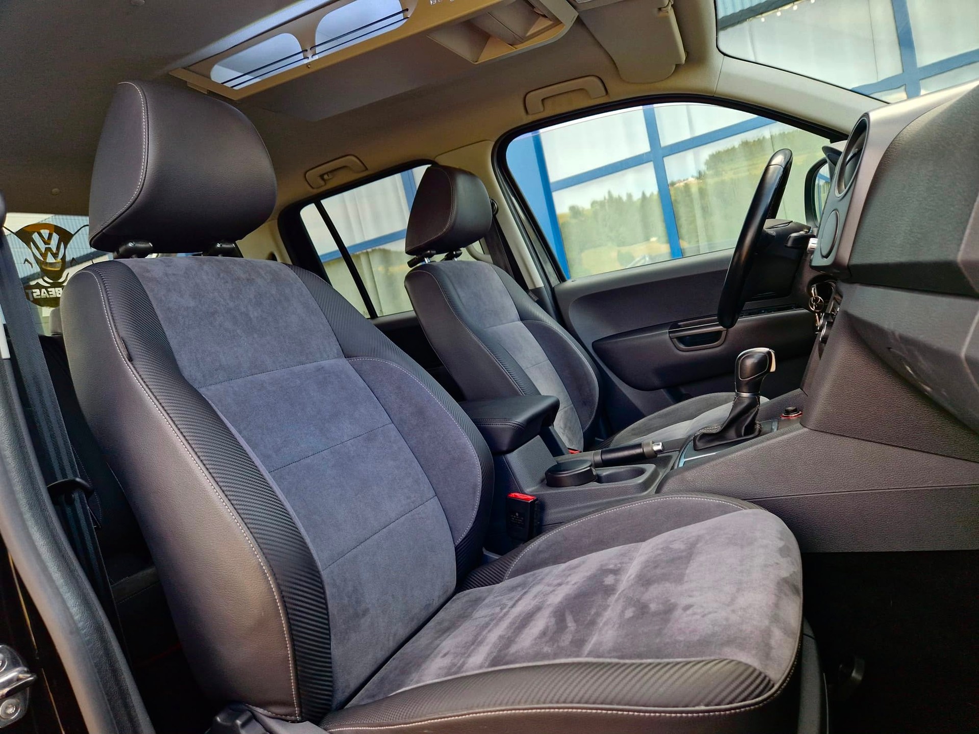 VW Amarok 2.0 BiTDI Highline 4Motion permanent A-image-9
