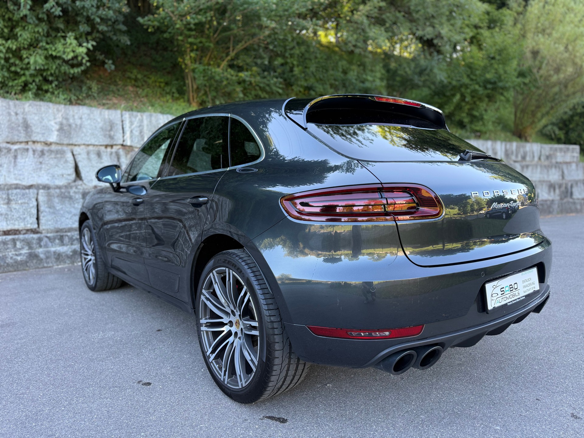 PORSCHE Macan Turbo Performance PDK-image-3