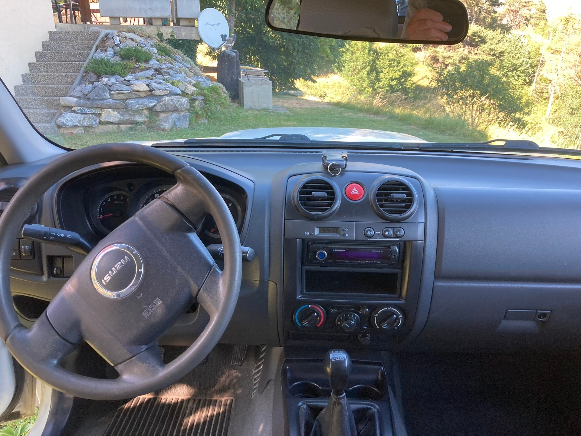 ISUZU 2.5 TDi L 4x4-image-3
