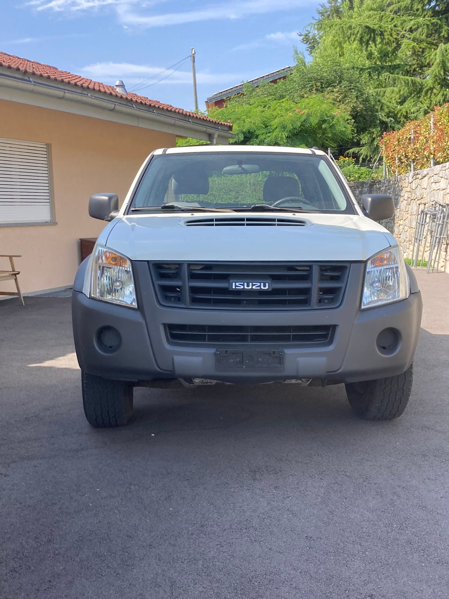 ISUZU 2.5 TDi L 4x4-image-1