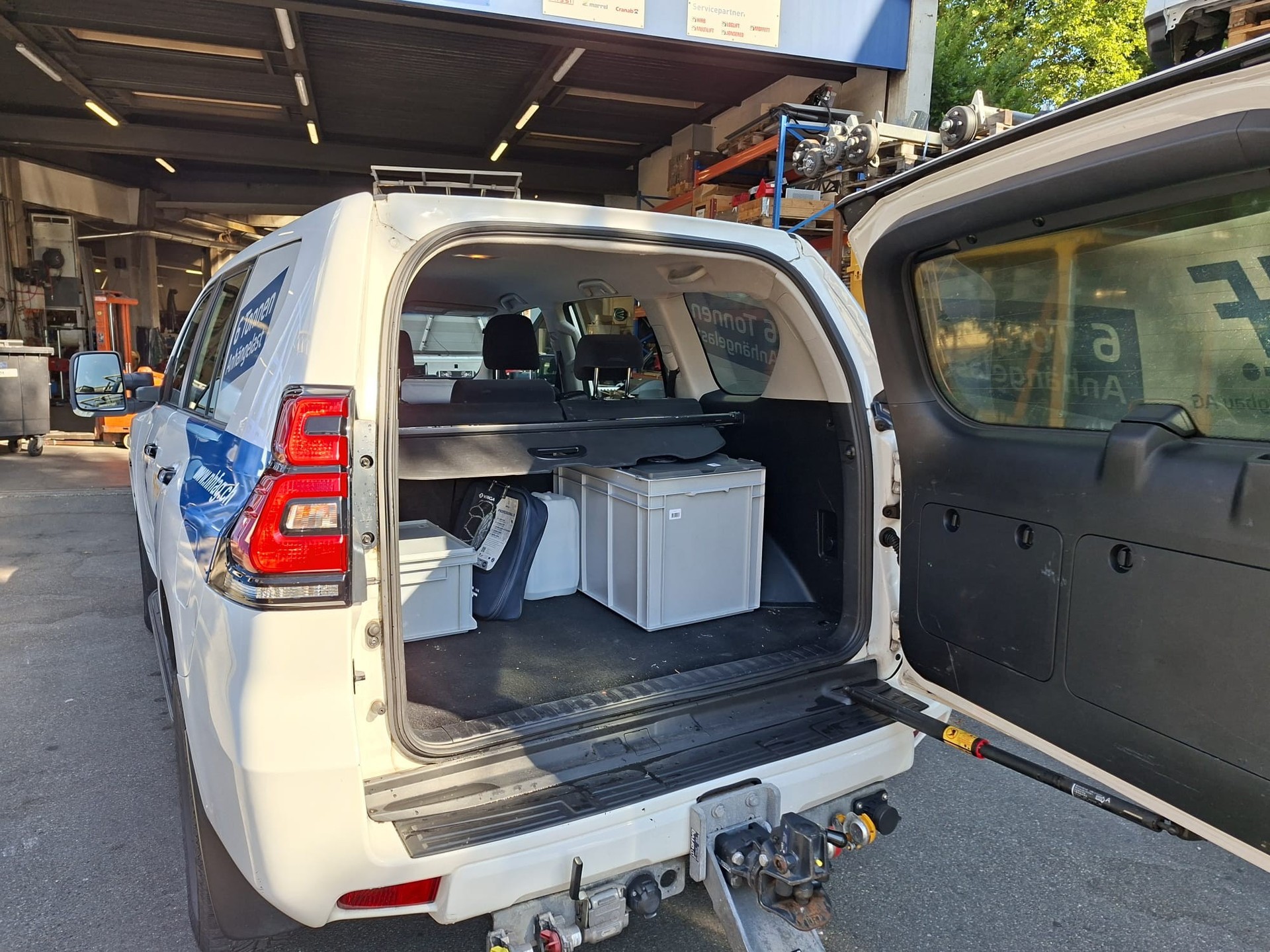 TOYOTA Landcruiser 2.8-image-1