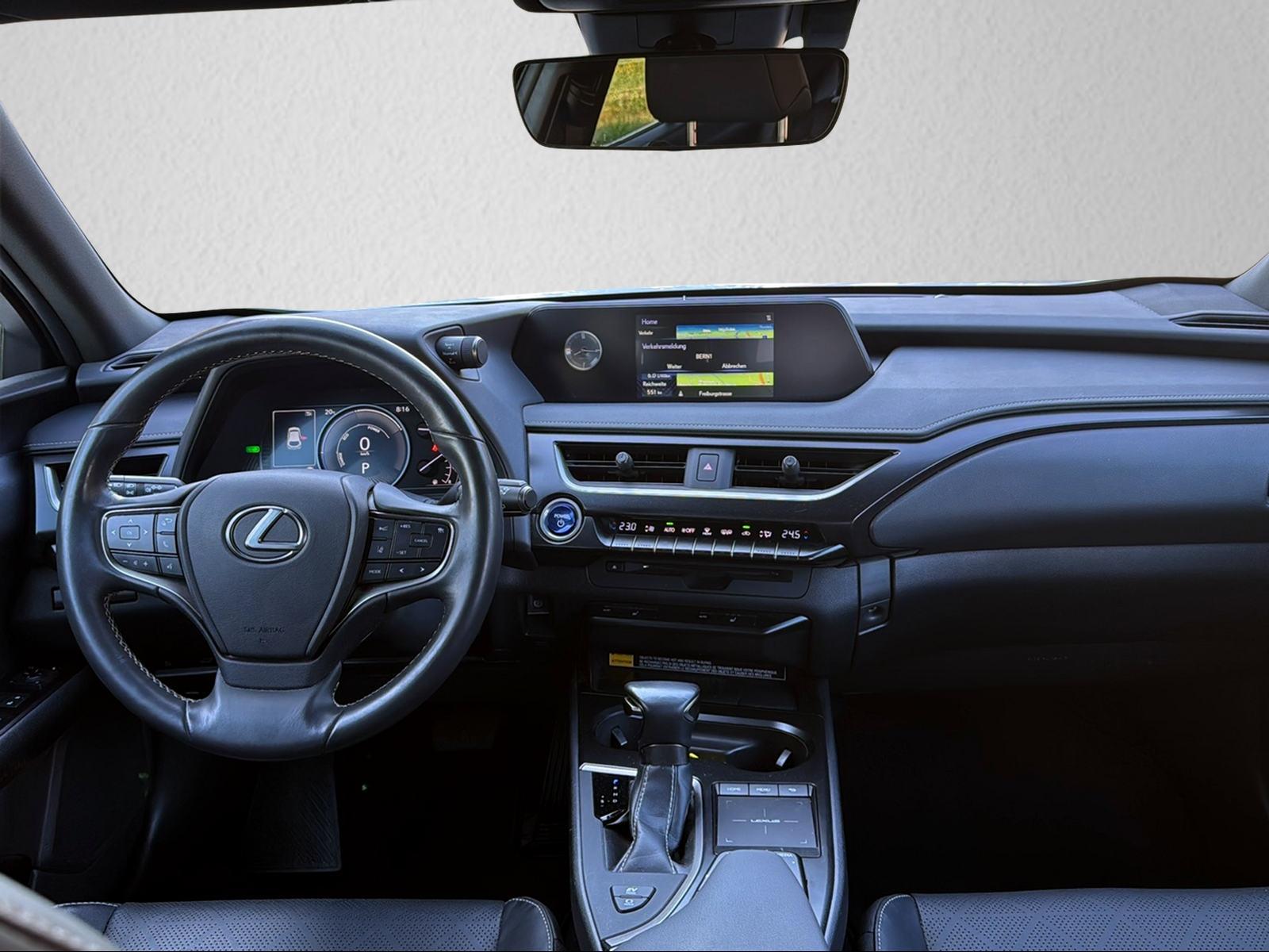 LEXUS UX 250h Comfort-image-9