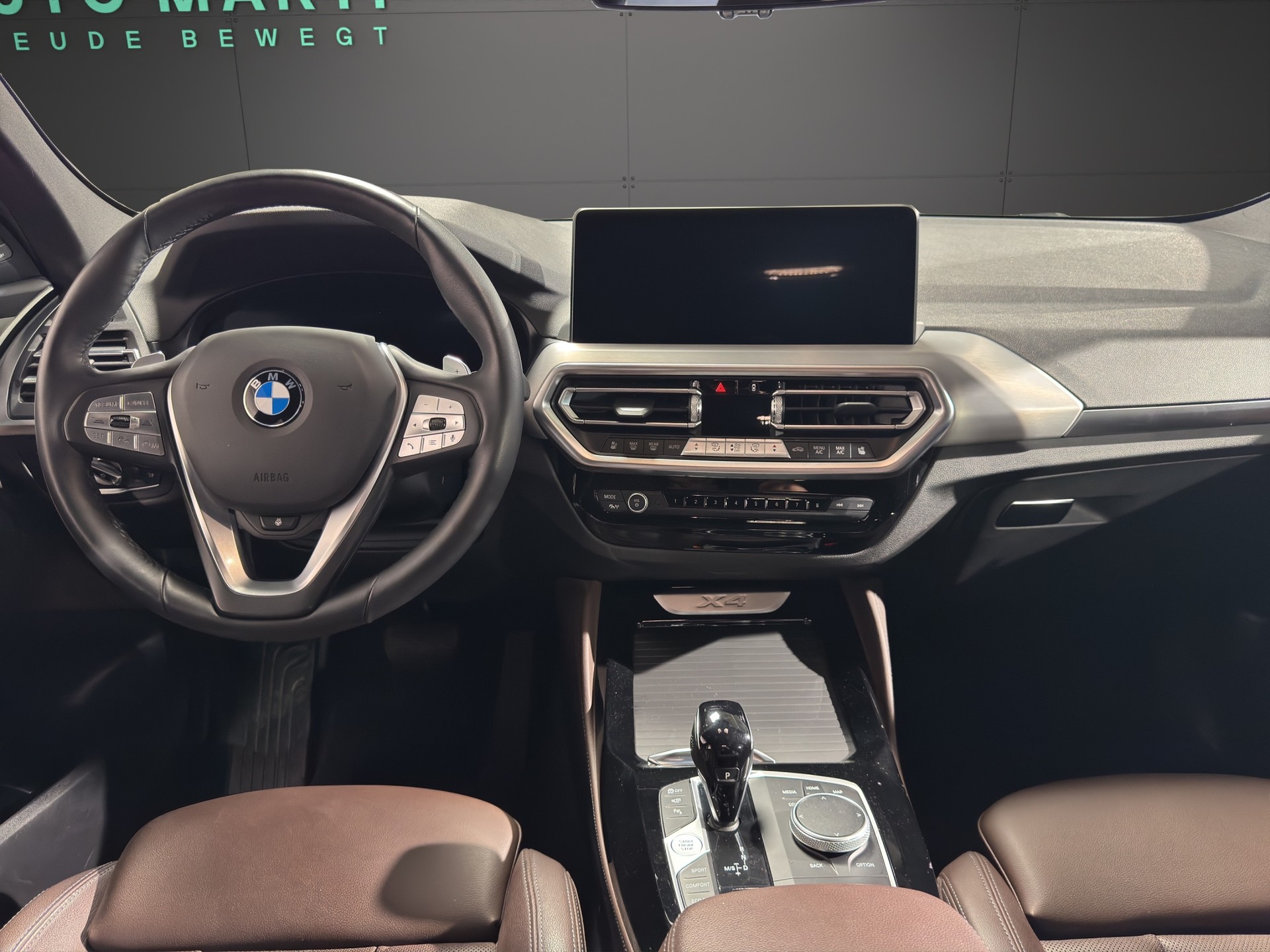 BMW X4 20d xDrive-image-18