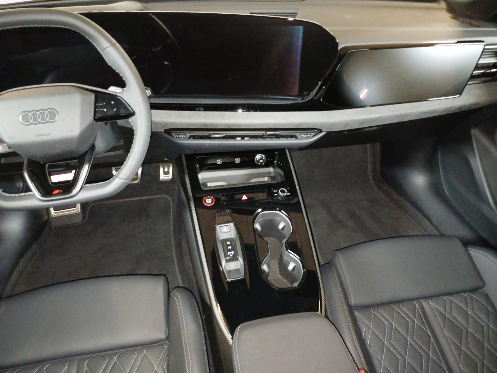 AUDI S5 Avant TFSI quattro S tronic-image-10