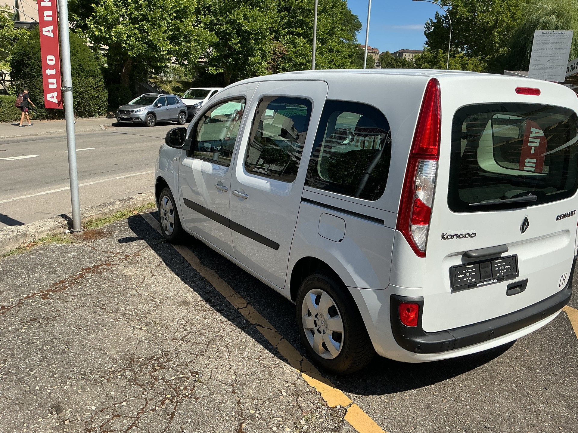 RENAULT Kangoo 1.5 dCi Zen+-image-2