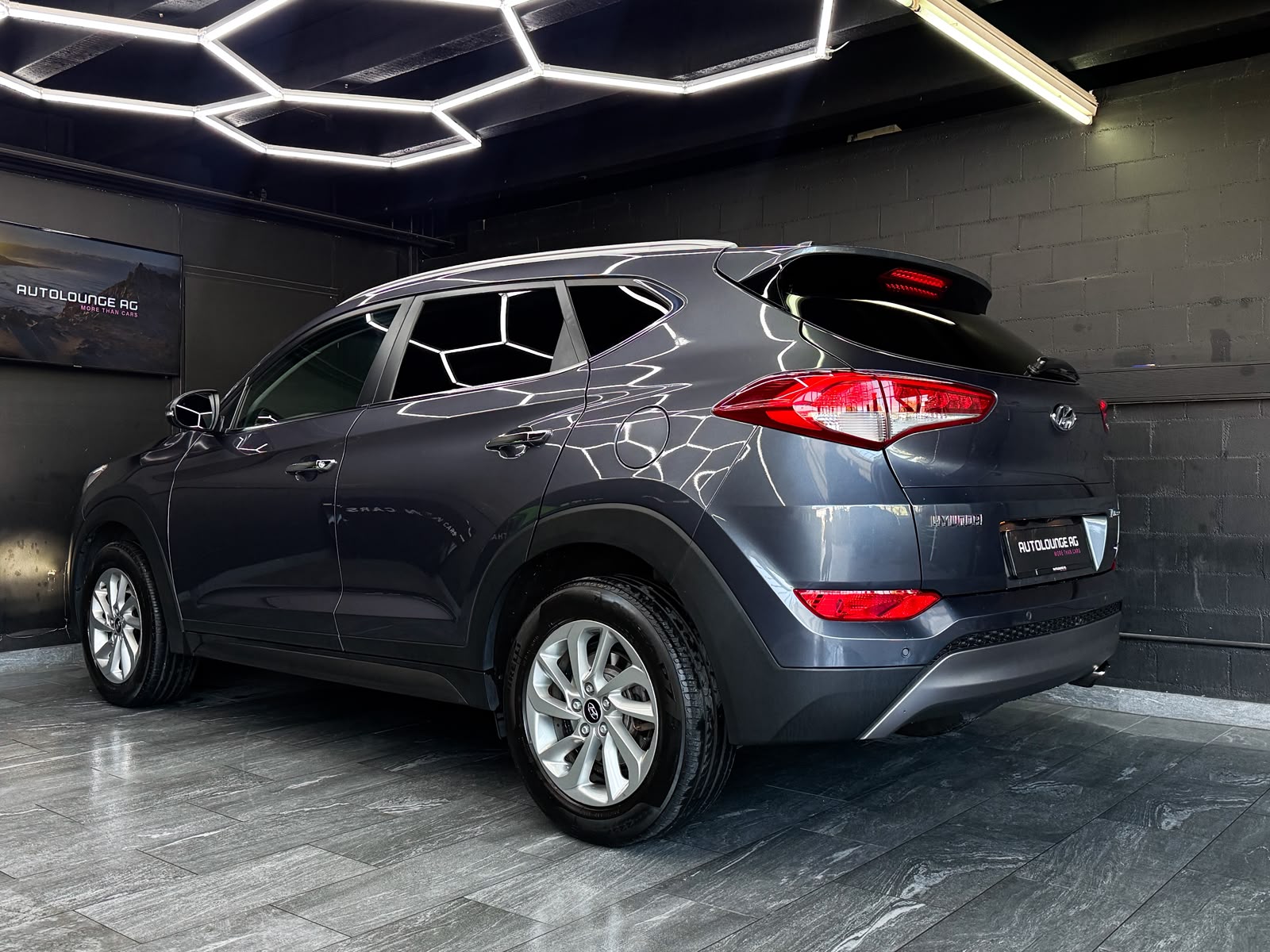 HYUNDAI Tucson 1.6 TGDI Vertex 4WD Automatic-image-4
