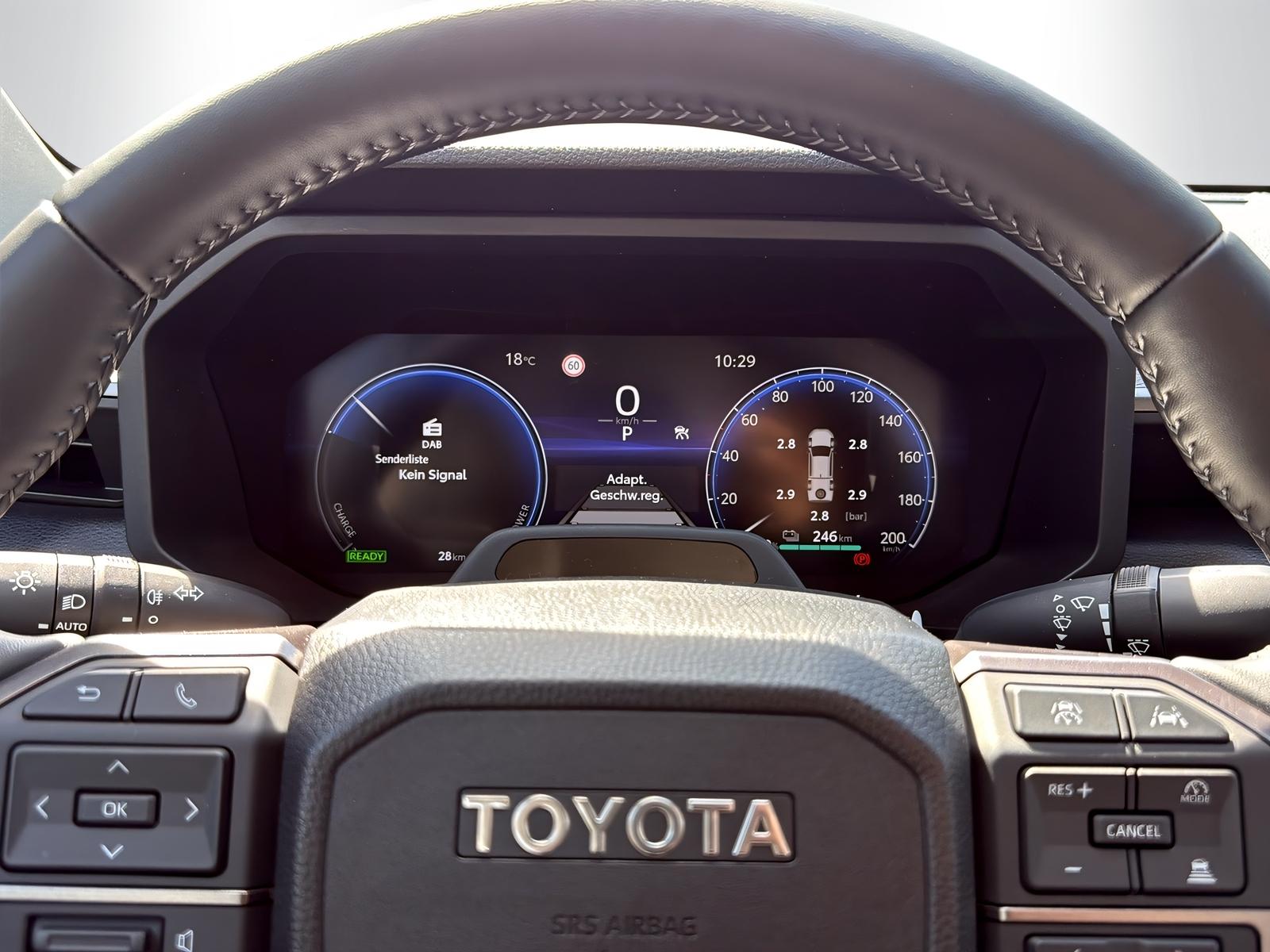 TOYOTA Hilux Double Cab.-Pick-up 59KWh Comfort-image-7