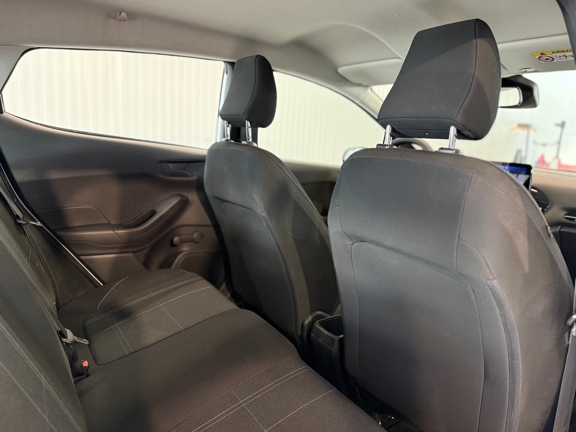 FORD Fiesta 1.0 SCTi Cool & Connect-image-9
