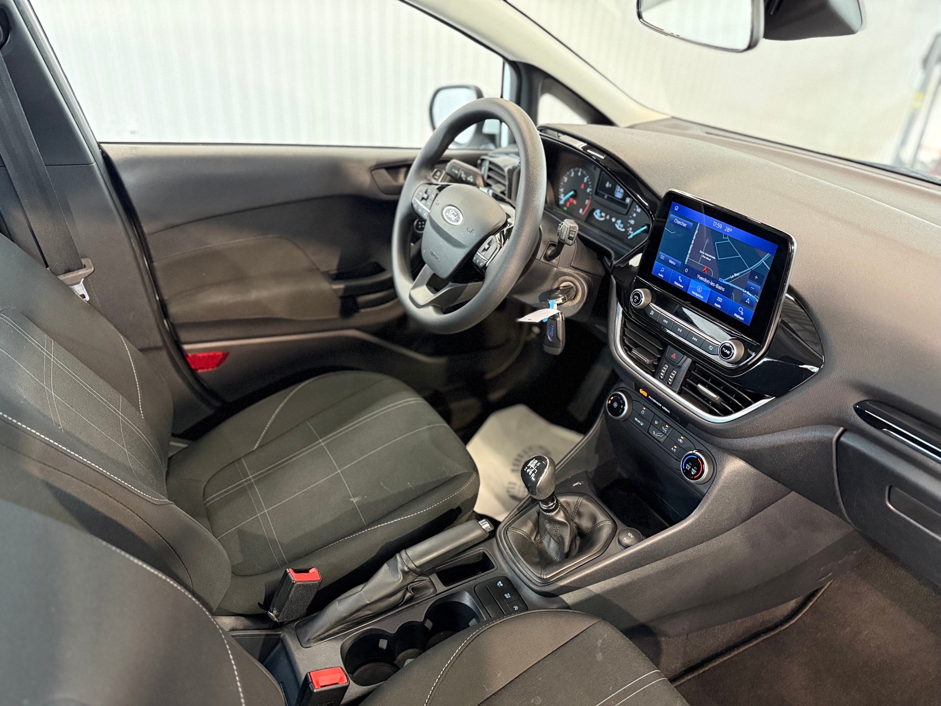 FORD Fiesta 1.0 SCTi Cool & Connect-image-8