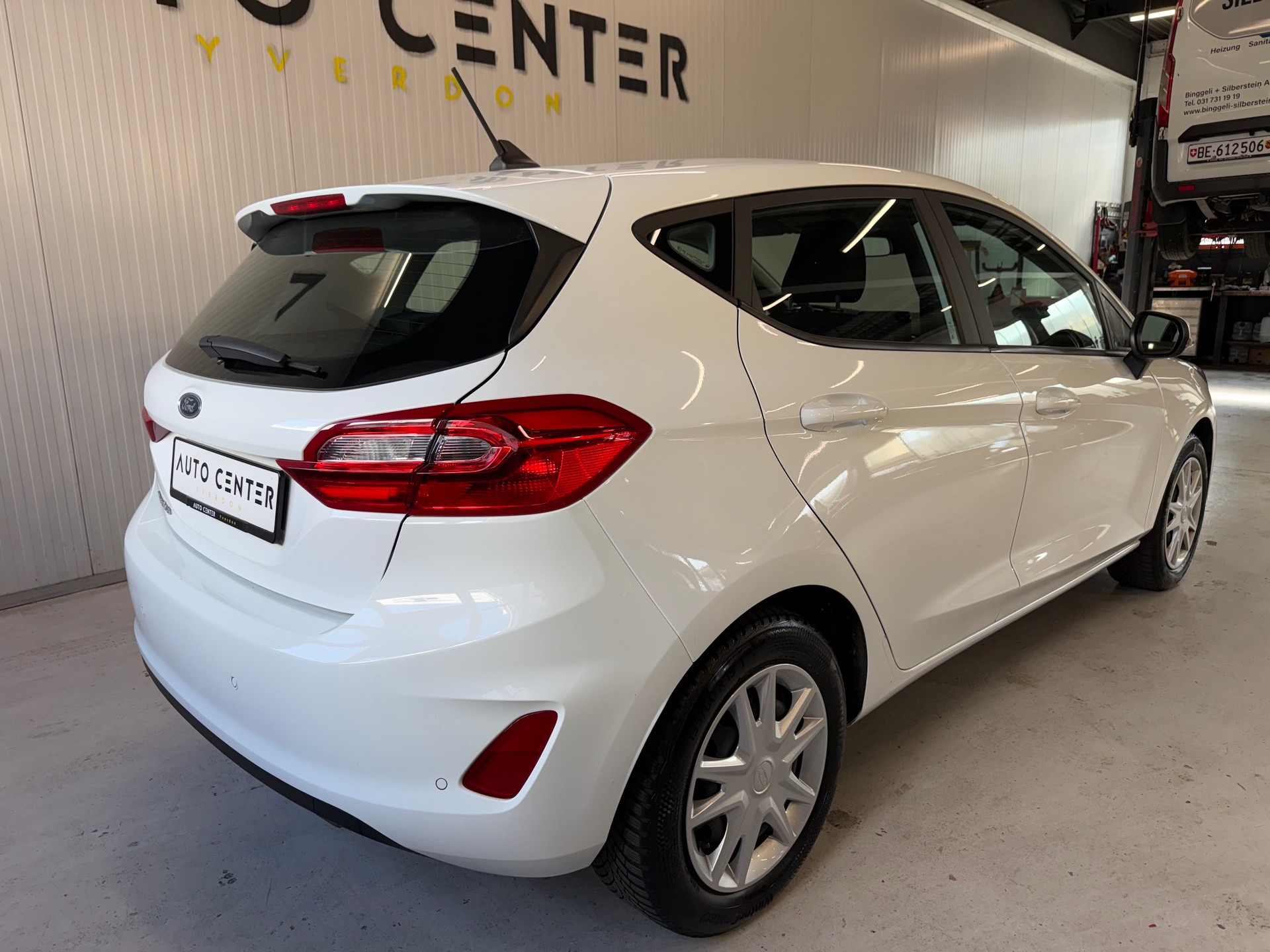 FORD Fiesta 1.0 SCTi Cool & Connect-showroom-element-2