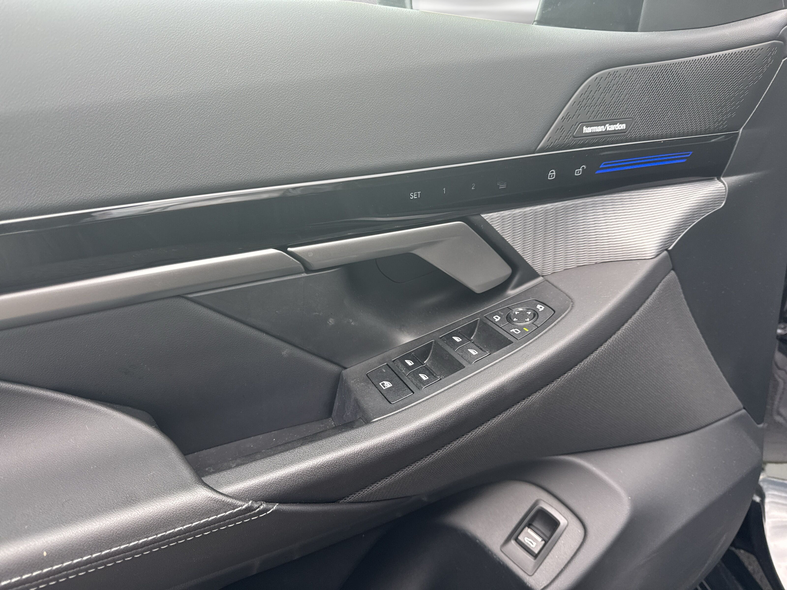 BMW 520d M Sport Touring xDrive G61 (CH) ** Action de leasing à 1.9% **-image-16