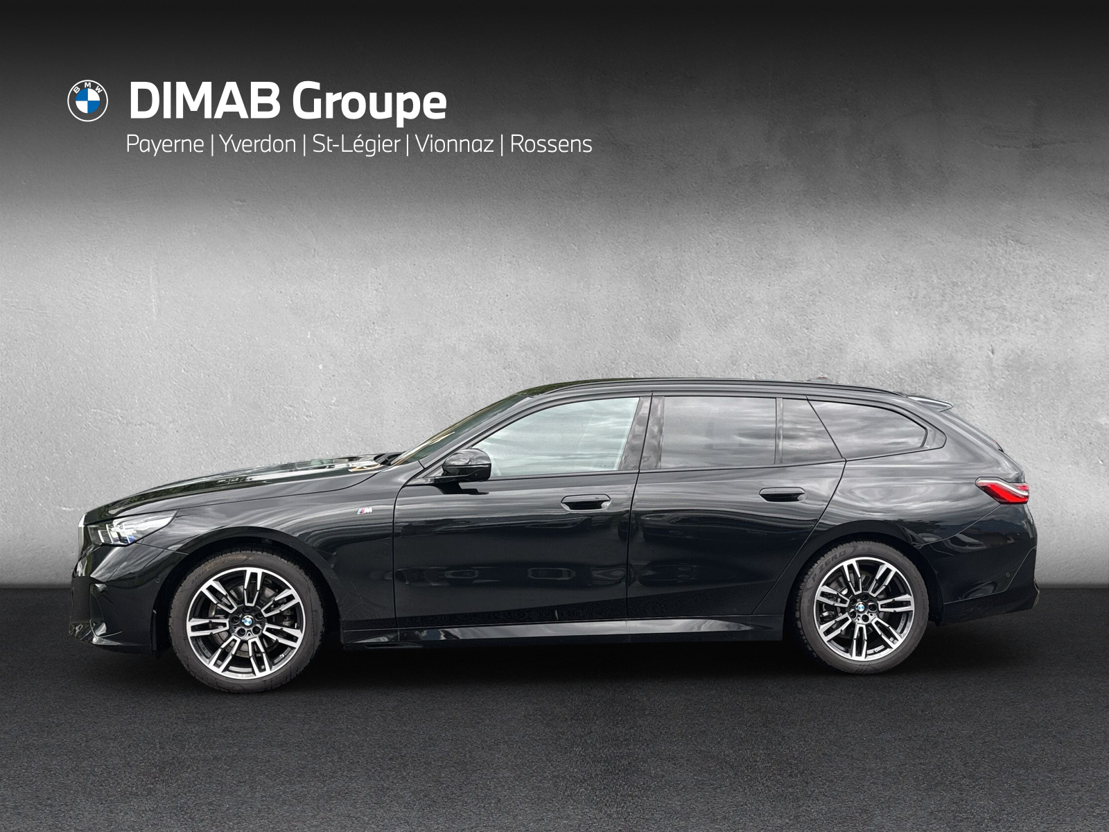 BMW 520d M Sport Touring xDrive G61 (CH) ** Action de leasing à 1.9% **-image-1