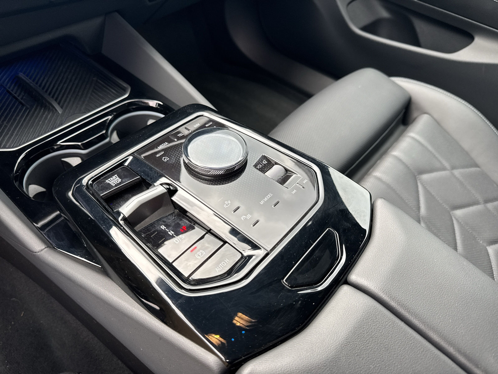 BMW 520d M Sport Touring xDrive G61 (CH) ** Action de leasing à 1.9% **-image-21