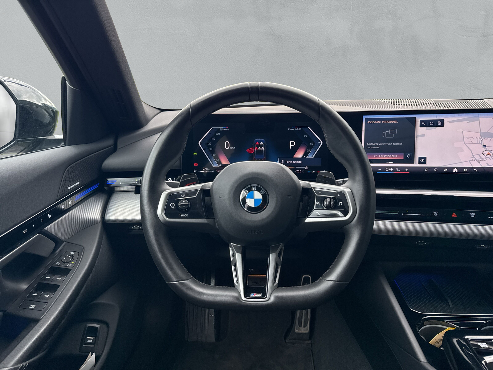 BMW 520d M Sport Touring xDrive G61 (CH) ** Action de leasing à 1.9% **-image-15