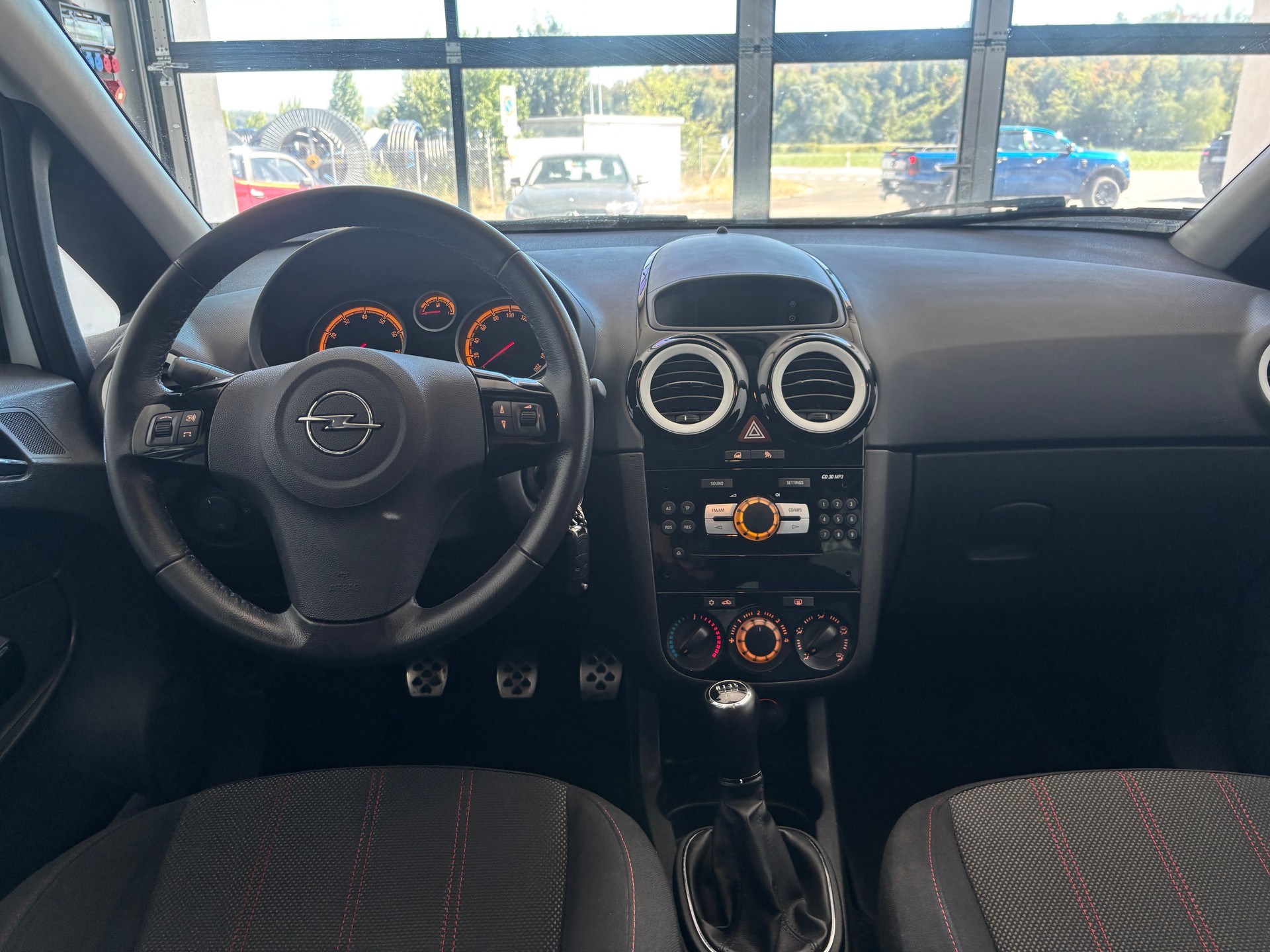 OPEL Corsa 1.4 TP Enjoy-image-7