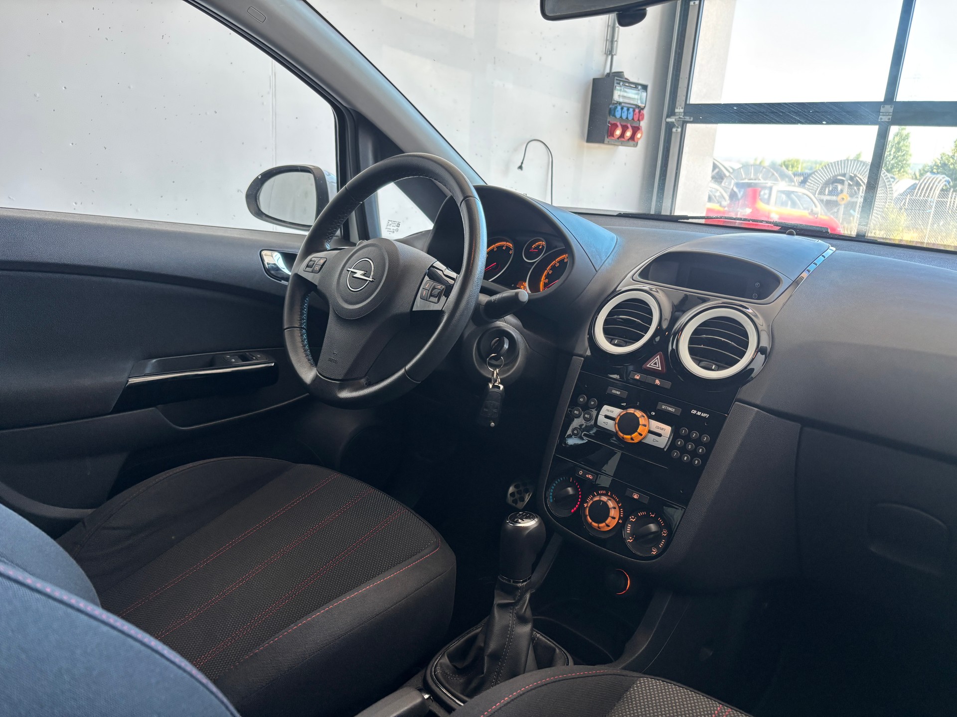 OPEL Corsa 1.4 TP Enjoy-image-8