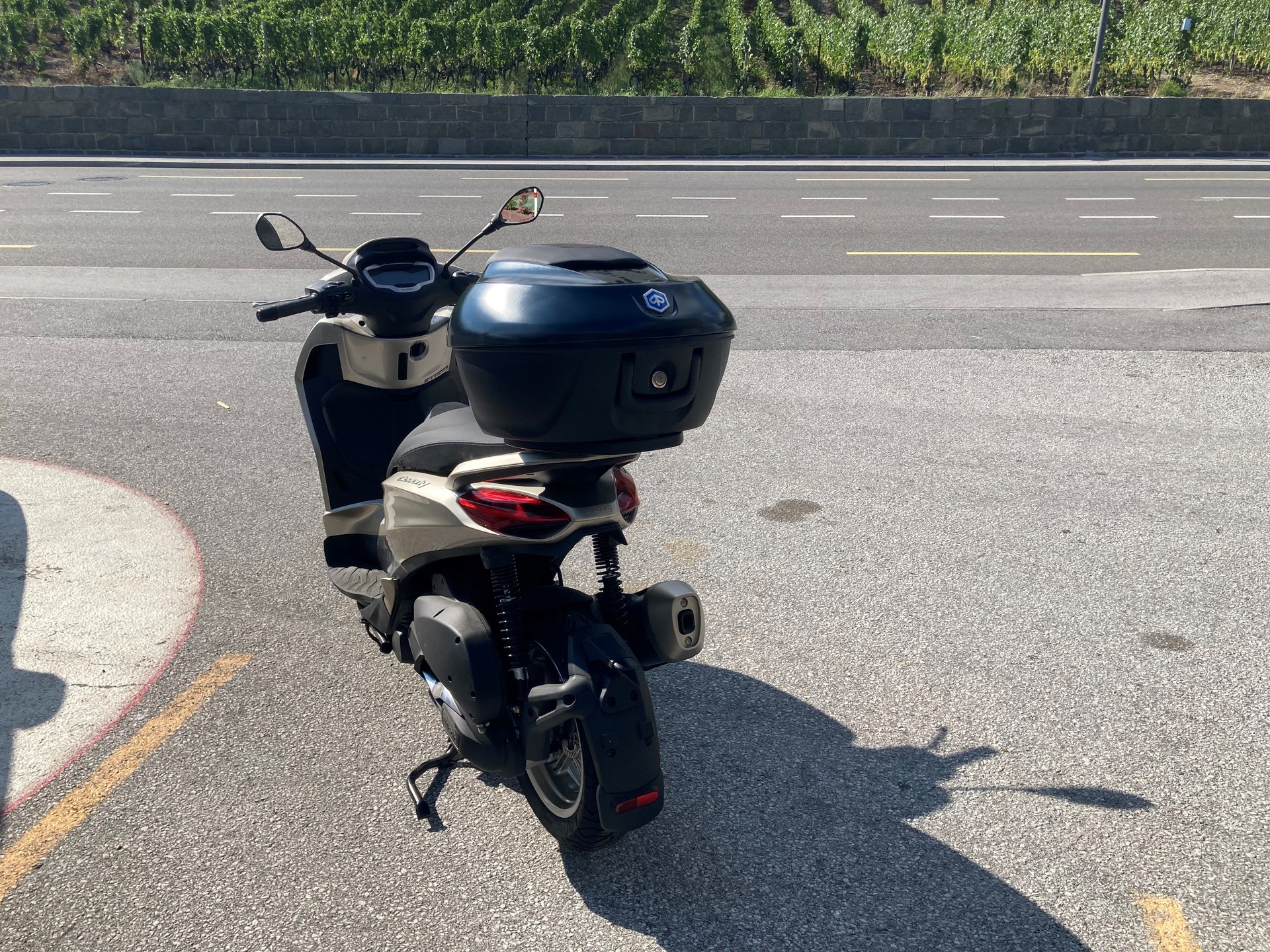 PIAGGIO Beverly 300-image-7