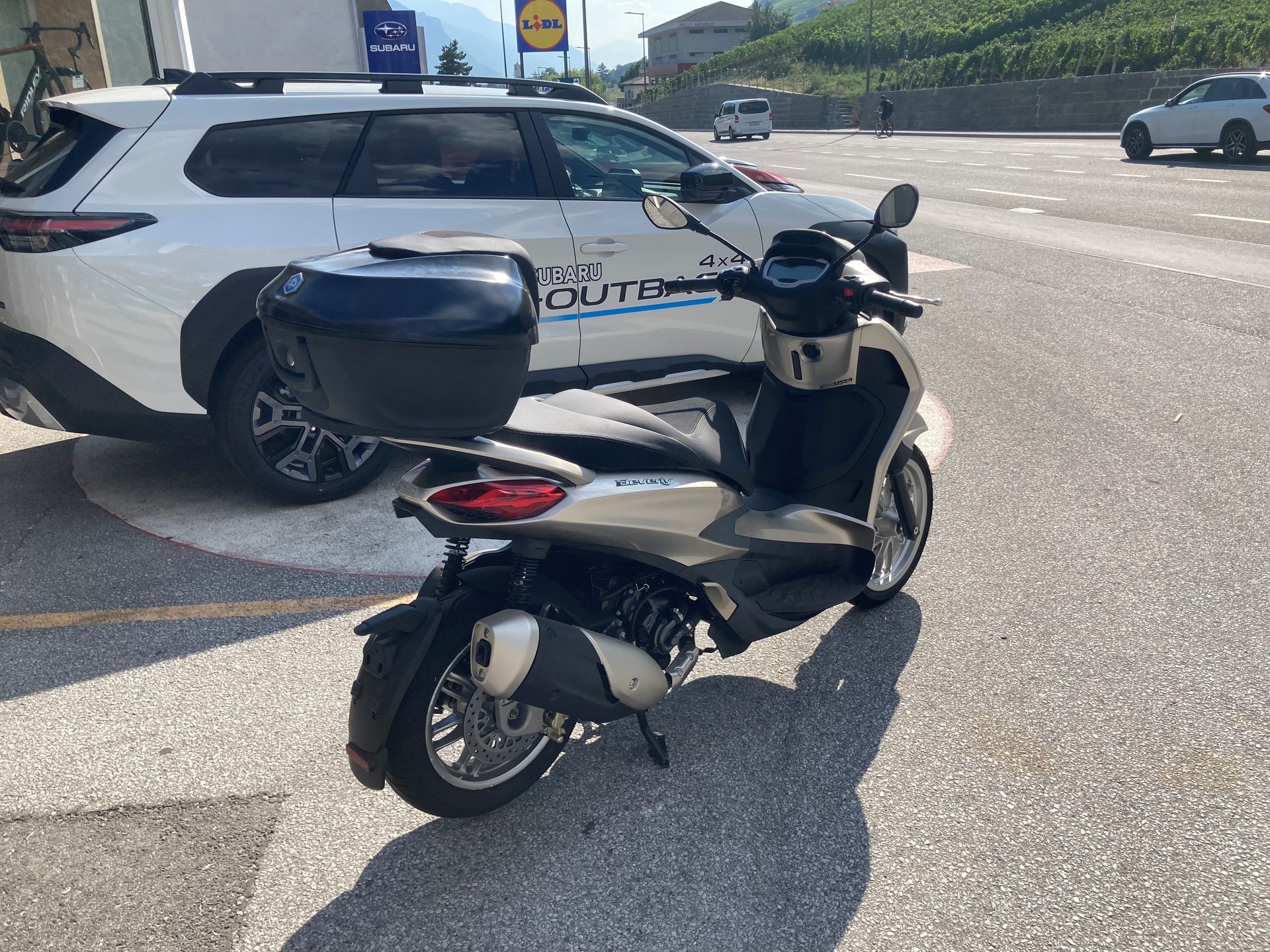 PIAGGIO Beverly 300-image-5