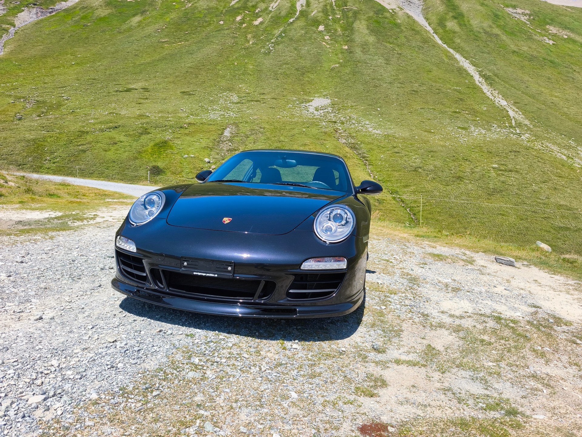 PORSCHE 911 Carrera 4 GTS PDK-image-3
