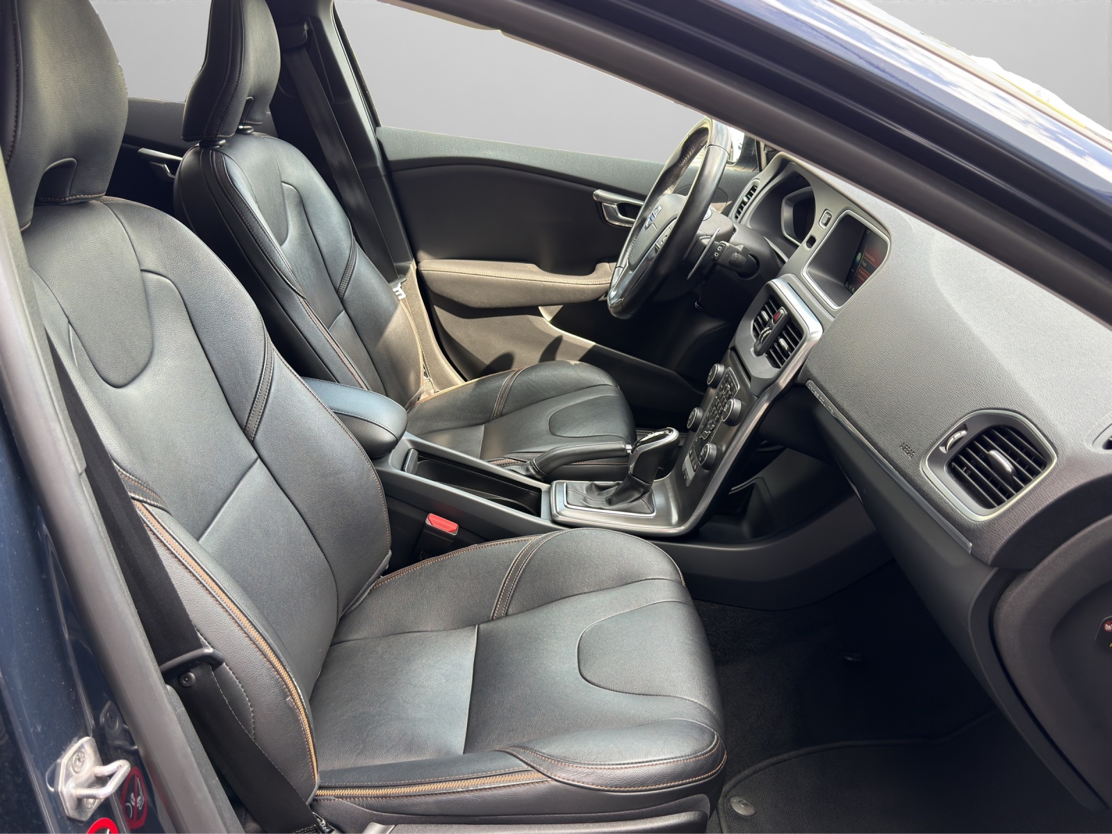VOLVO V40 CC 2.0 T5 Sum.AWD S/S-image-10