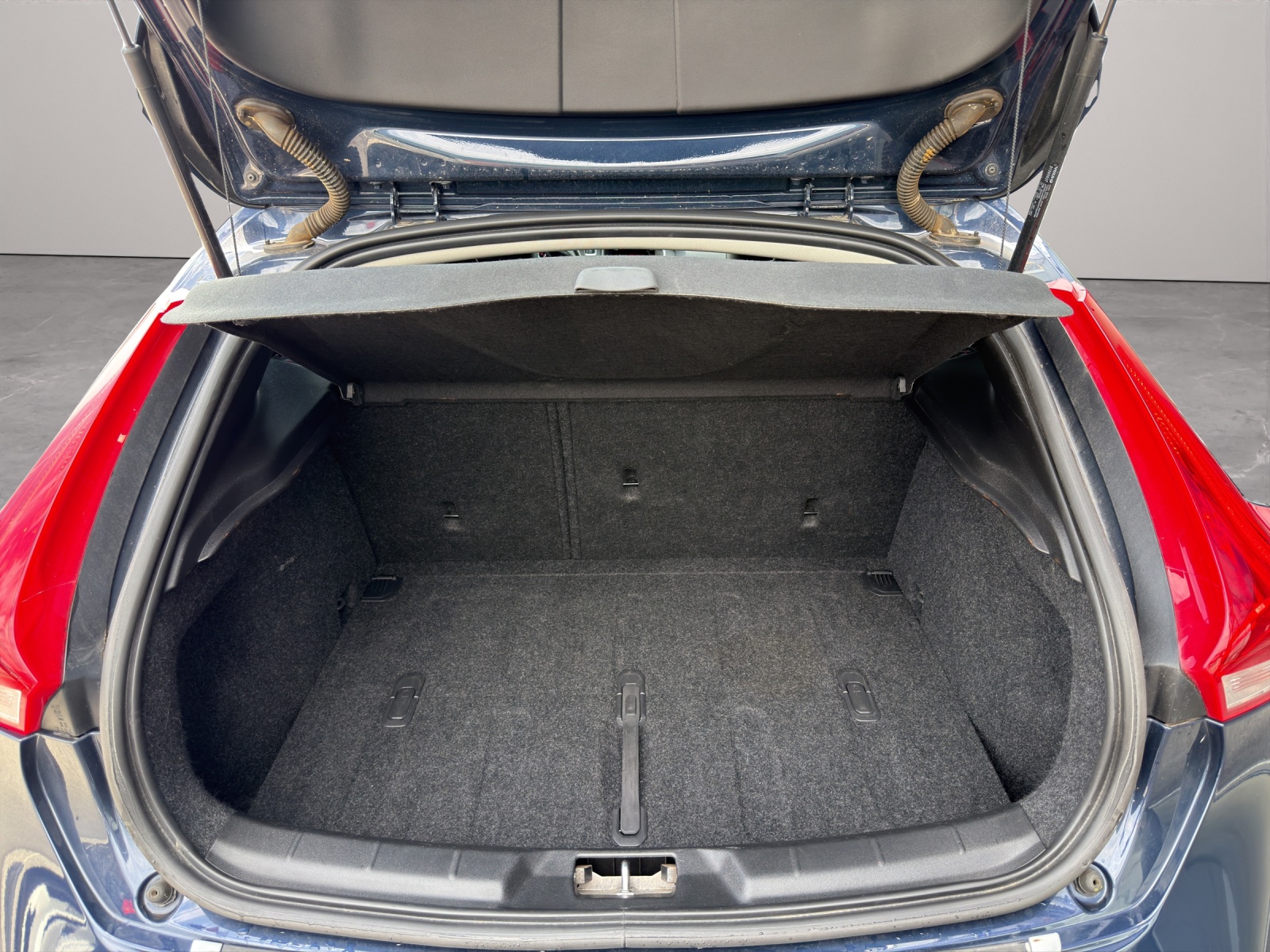 VOLVO V40 CC 2.0 T5 Sum.AWD S/S-image-17