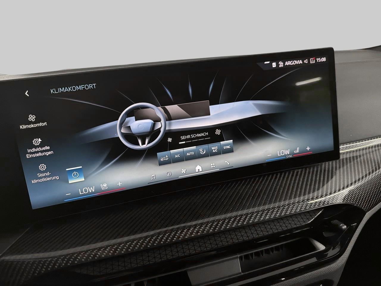 BMW 330e xDrive Touring M Sport-image-23