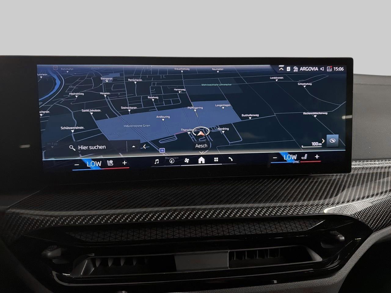 BMW 330e xDrive Touring M Sport-image-21