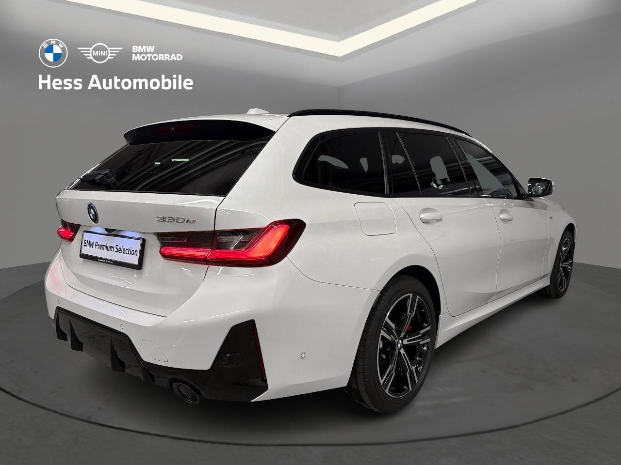 BMW 330e xDrive Touring M Sport-showroom-element-2
