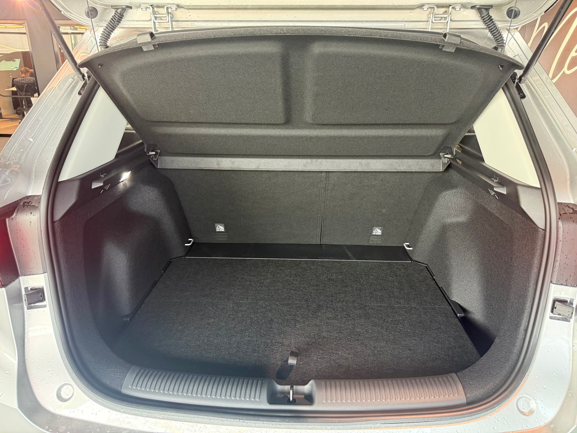 MG ZS 1.5 HEV Luxury-image-27