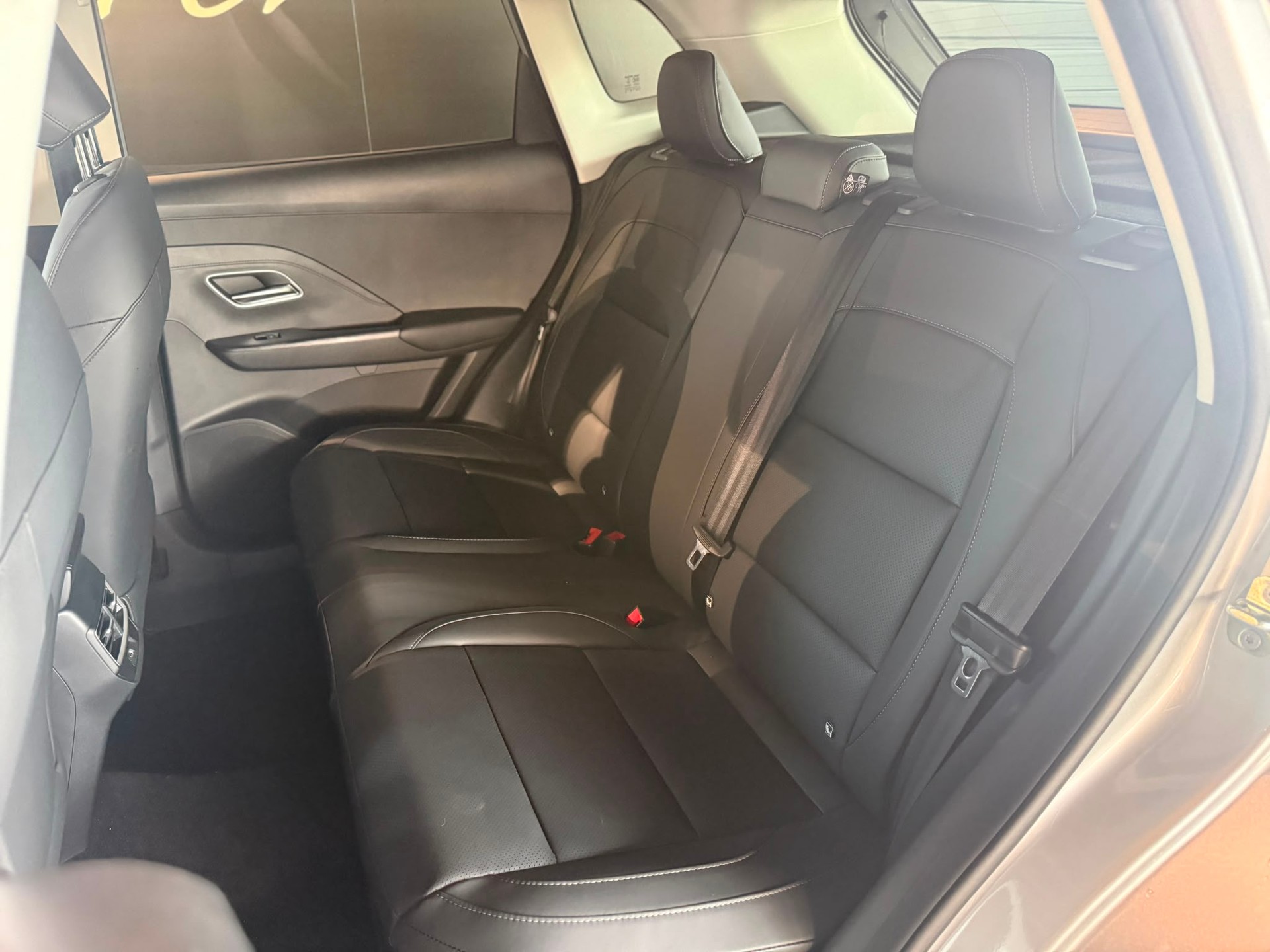 MG ZS 1.5 HEV Luxury-image-8