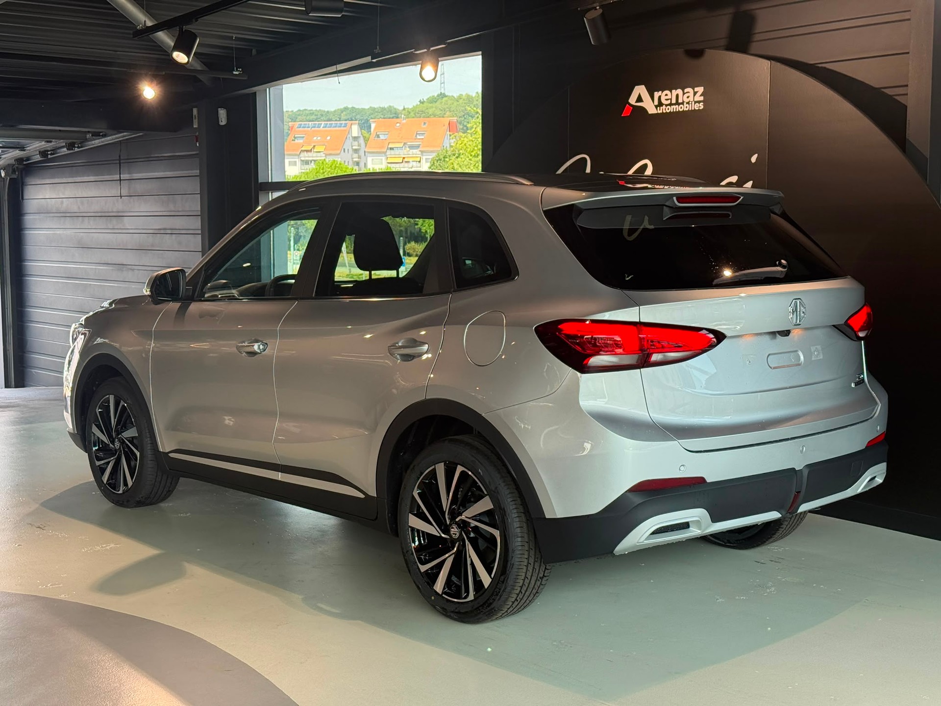 MG ZS 1.5 HEV Luxury-image-4