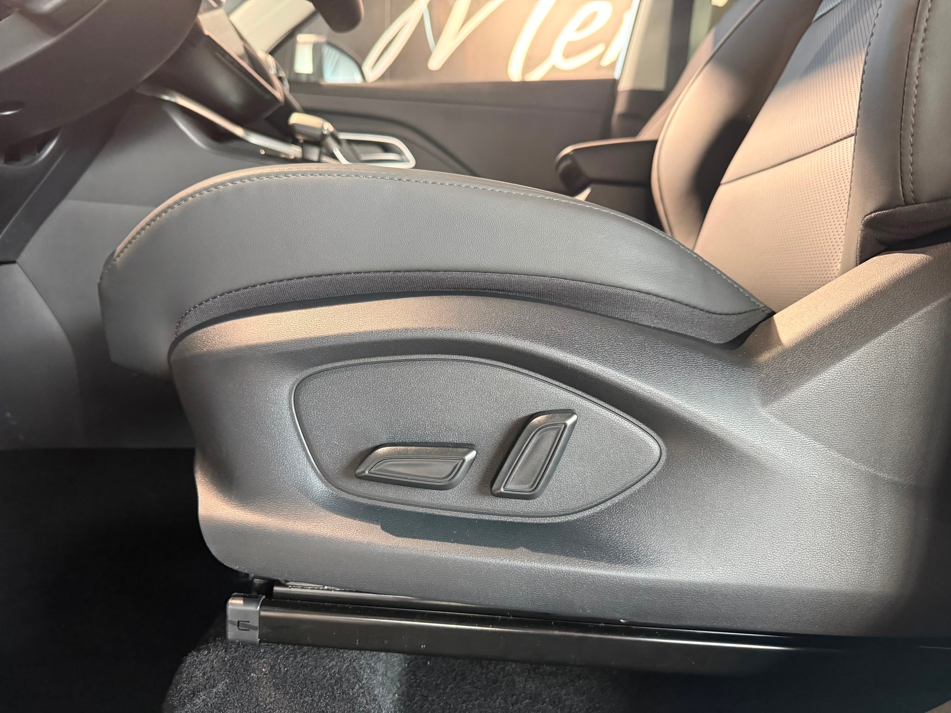 MG ZS 1.5 HEV Luxury-image-7