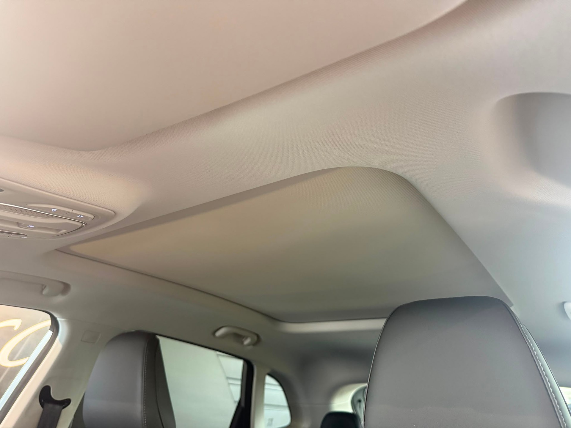MG ZS 1.5 HEV Luxury-image-23